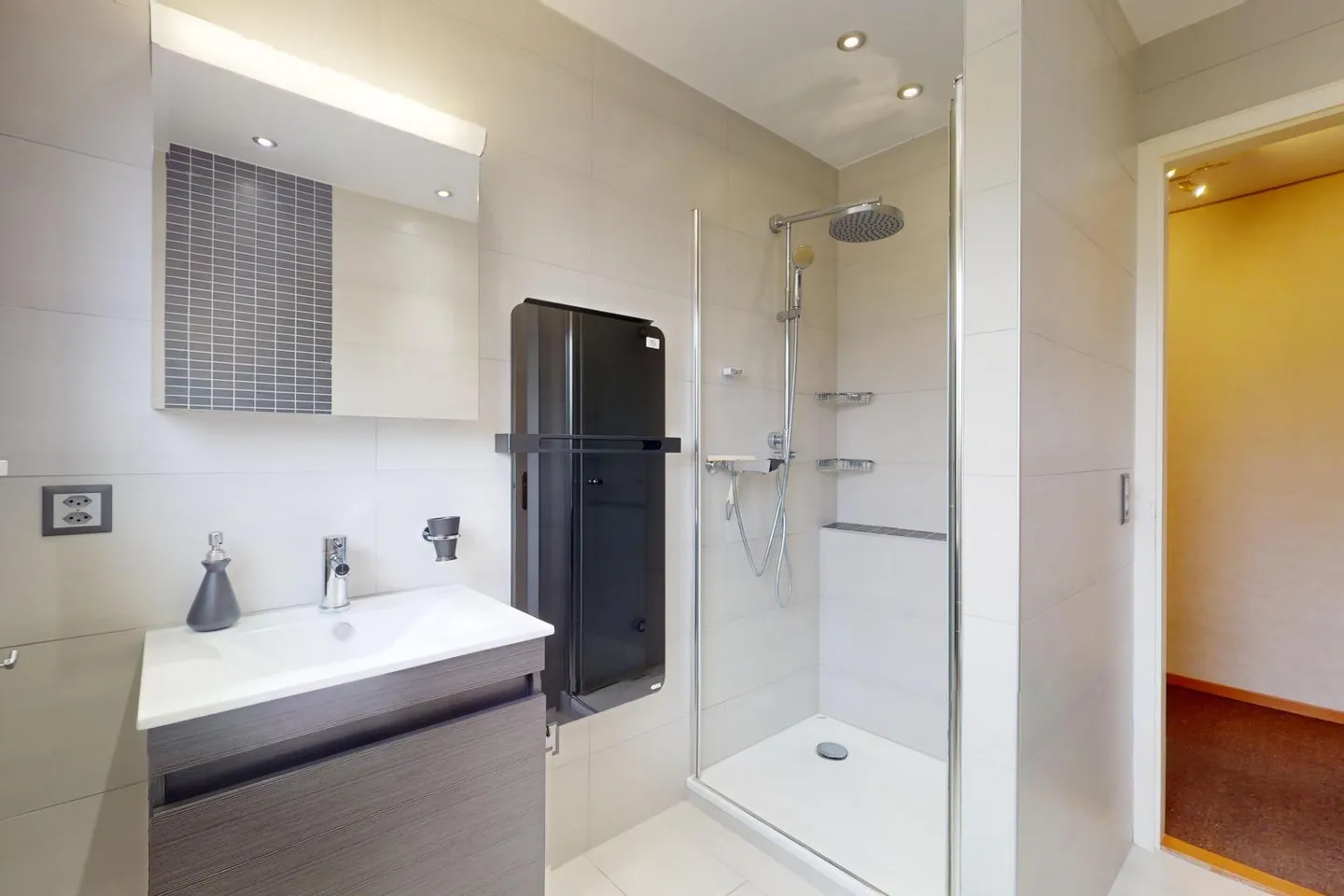 Belle villa Vaudoise avec piscine - Photo 9 sur 11