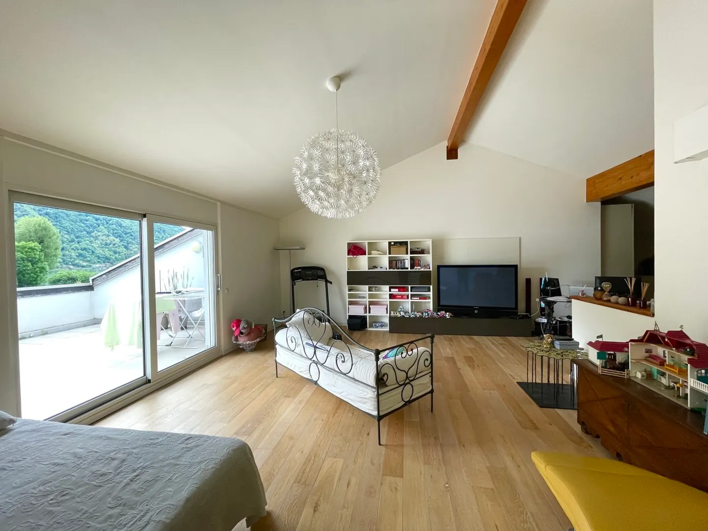 Attico Elegante con Vista Lago - Foto 17 di 20