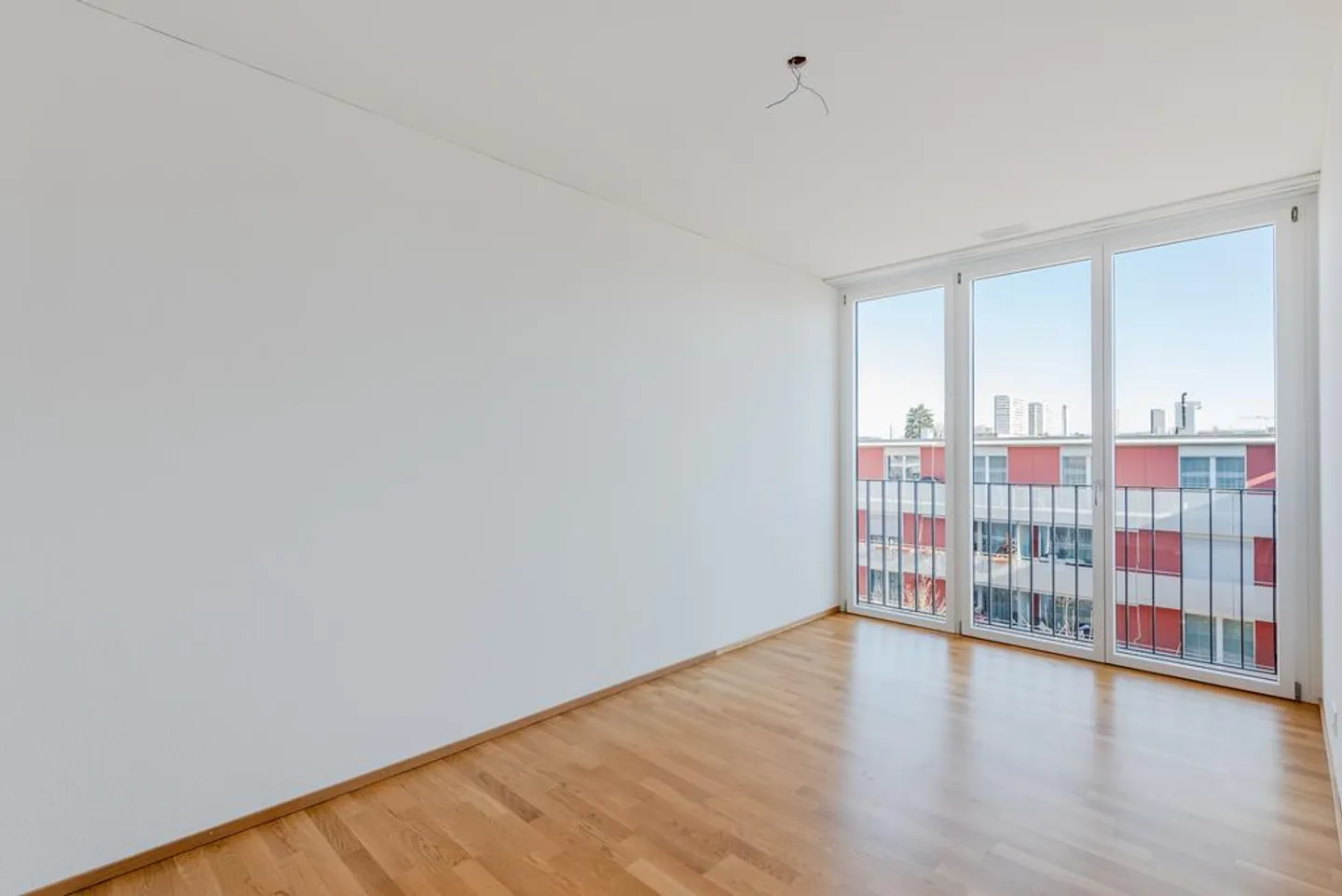 Appartement confortable de 3,5 pièces avec balcon à Bern Brünnen - Photo 6 sur 10