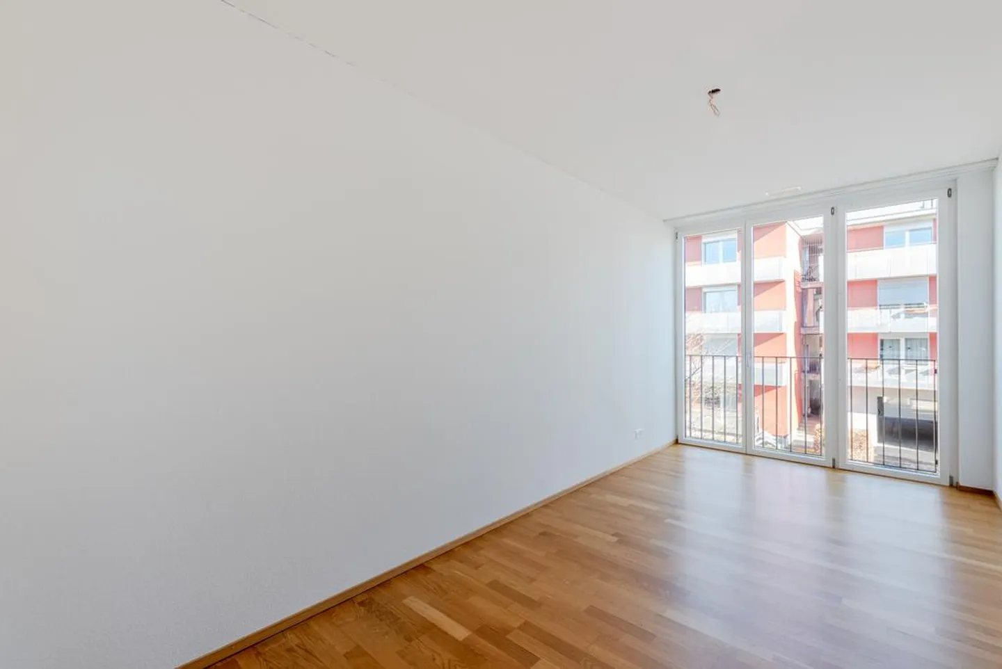 Appartement confortable de 3,5 pièces avec balcon à Bern Brünnen - Photo 7 sur 10