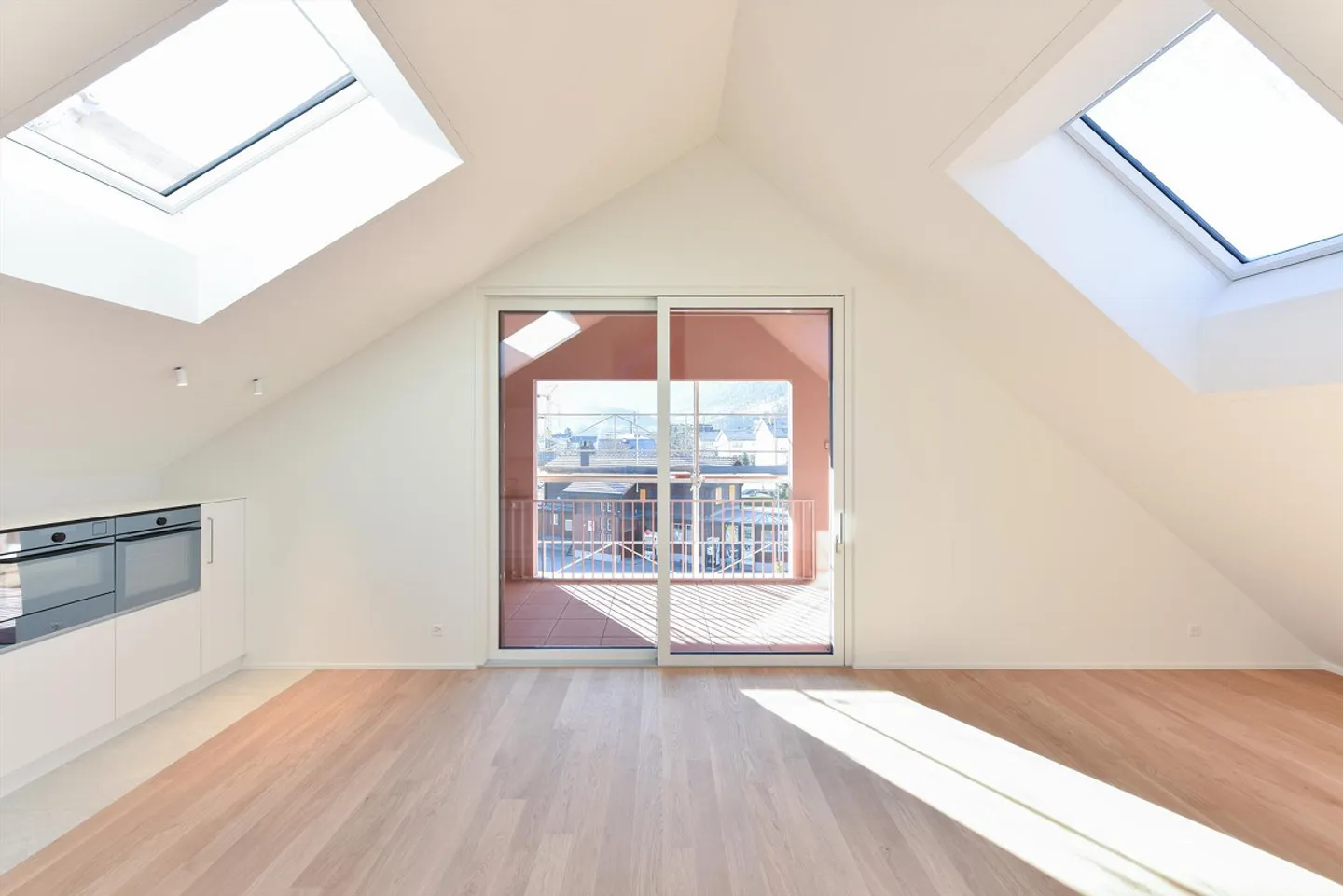B3.1 | New exclusive attic apartment with fantastic views - Photo 3 of 15