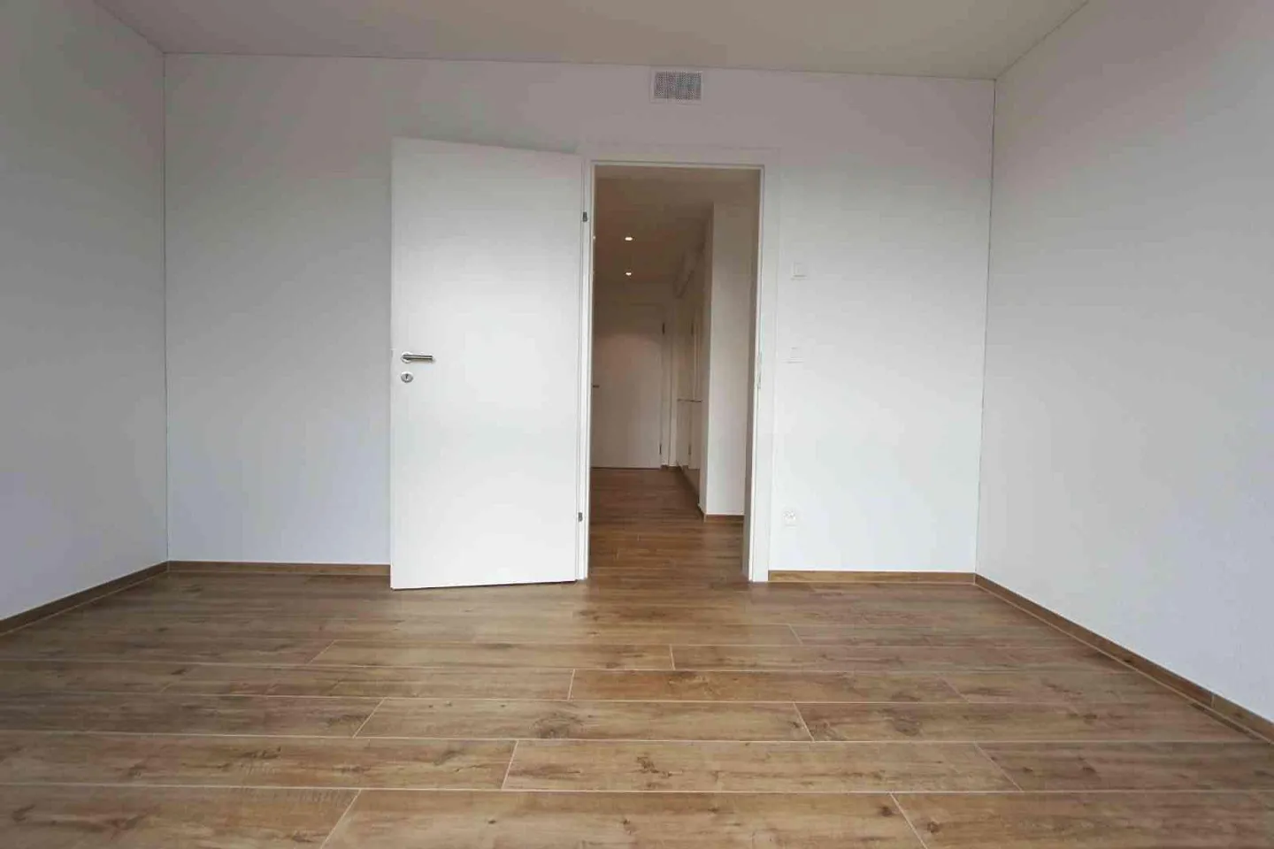 Moderne 3.5-Zimmer-Wohnung - Foto 3 von 5