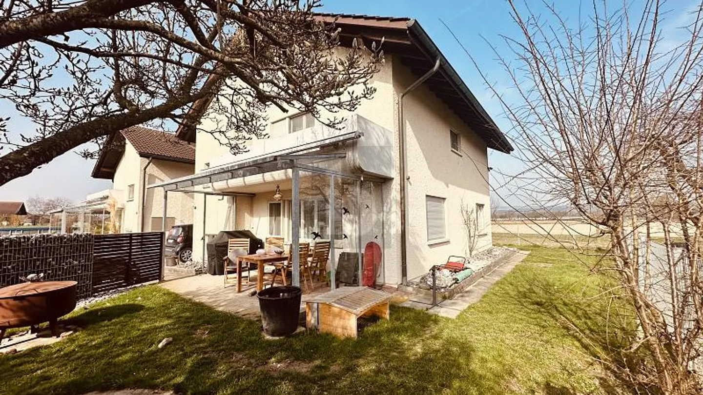 Familial avec jardin dans un emplacement de choix ! - Photo 1 sur 6