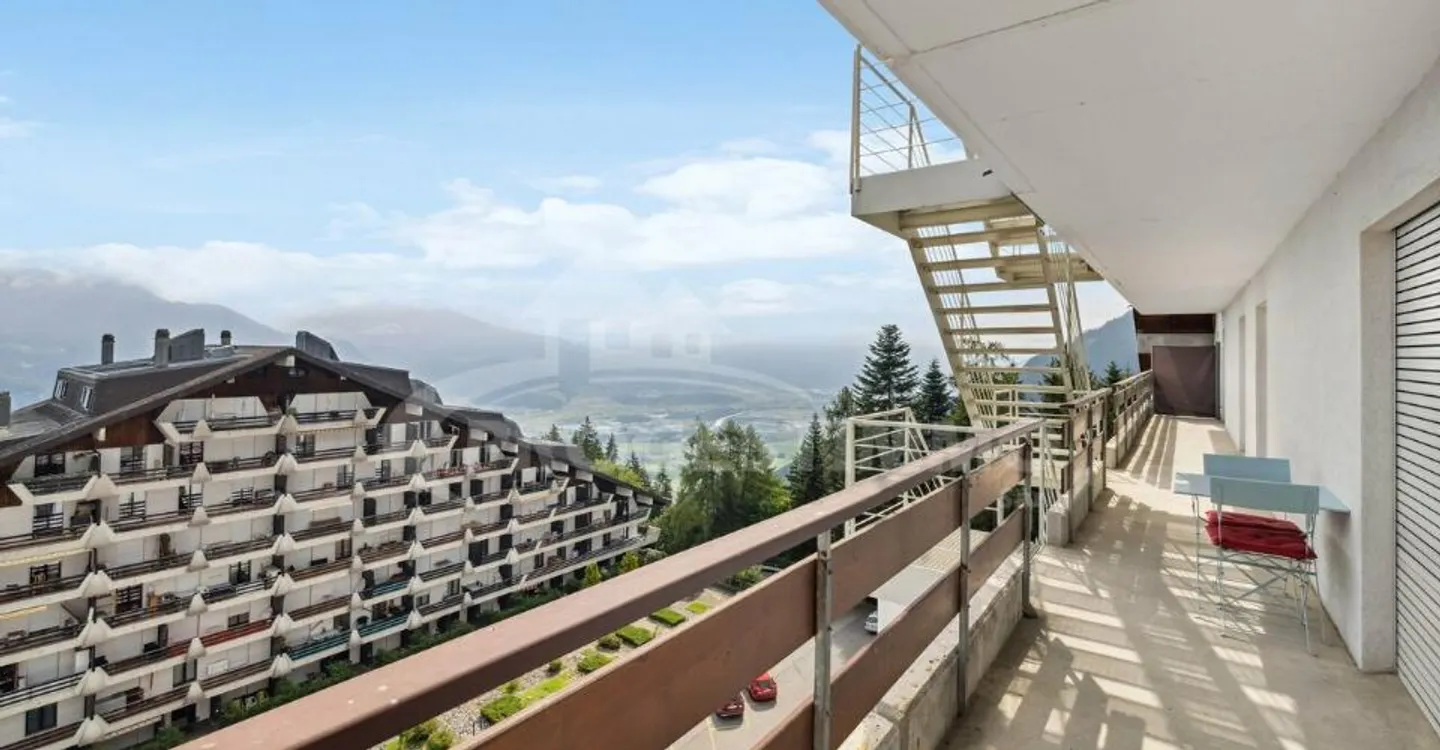 CHIC 2.5 ROOMS WITH UNOBSTRUCTED VIEW OF THE PLAIN - Photo 7 of 7