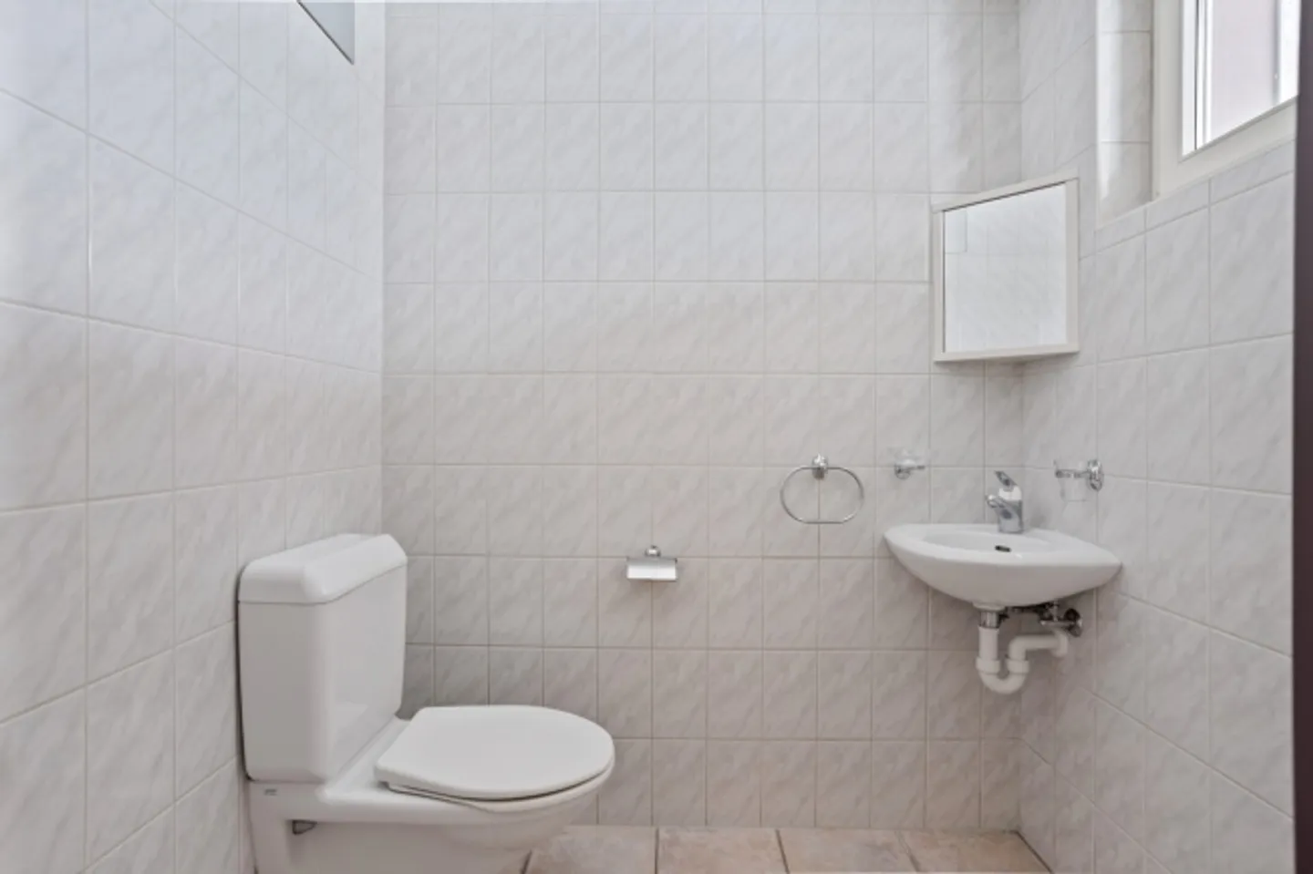 „Wunderschöne 4-Zimmer-Duplexwohnung in ruhiger Lage mit Terrasse - Sonderangebot für die Miete!“ - Foto 7 von 13