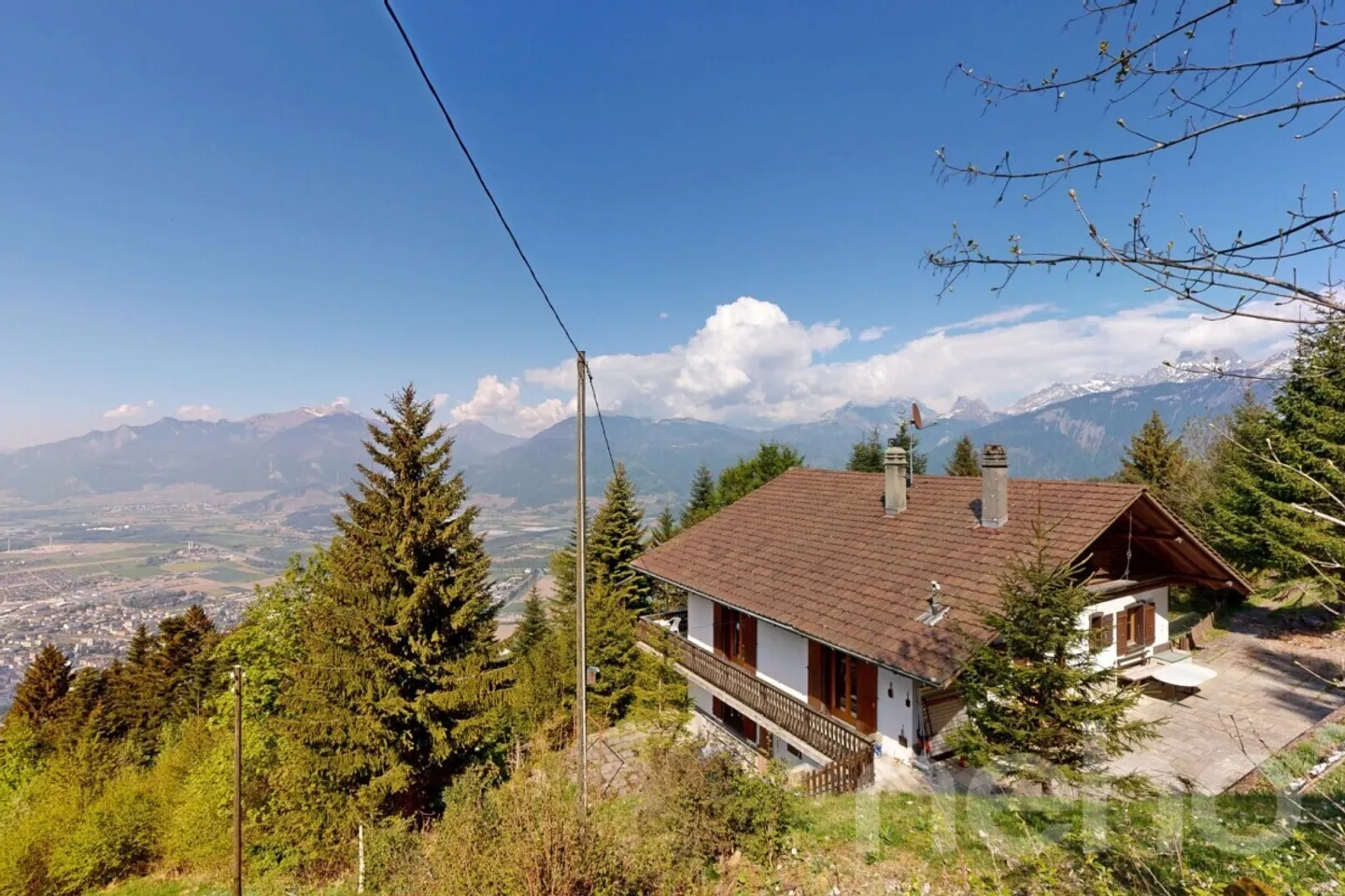 Chalet Authentique avec Potentiel - Photo 4 sur 12