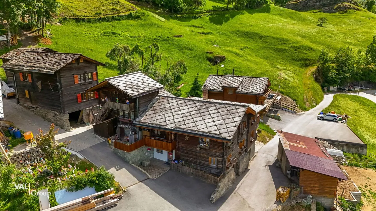 Sunny, quiet, charming - Rental apartment at the gateway to Zermatt and Saas-Fee - Photo 2 of 13