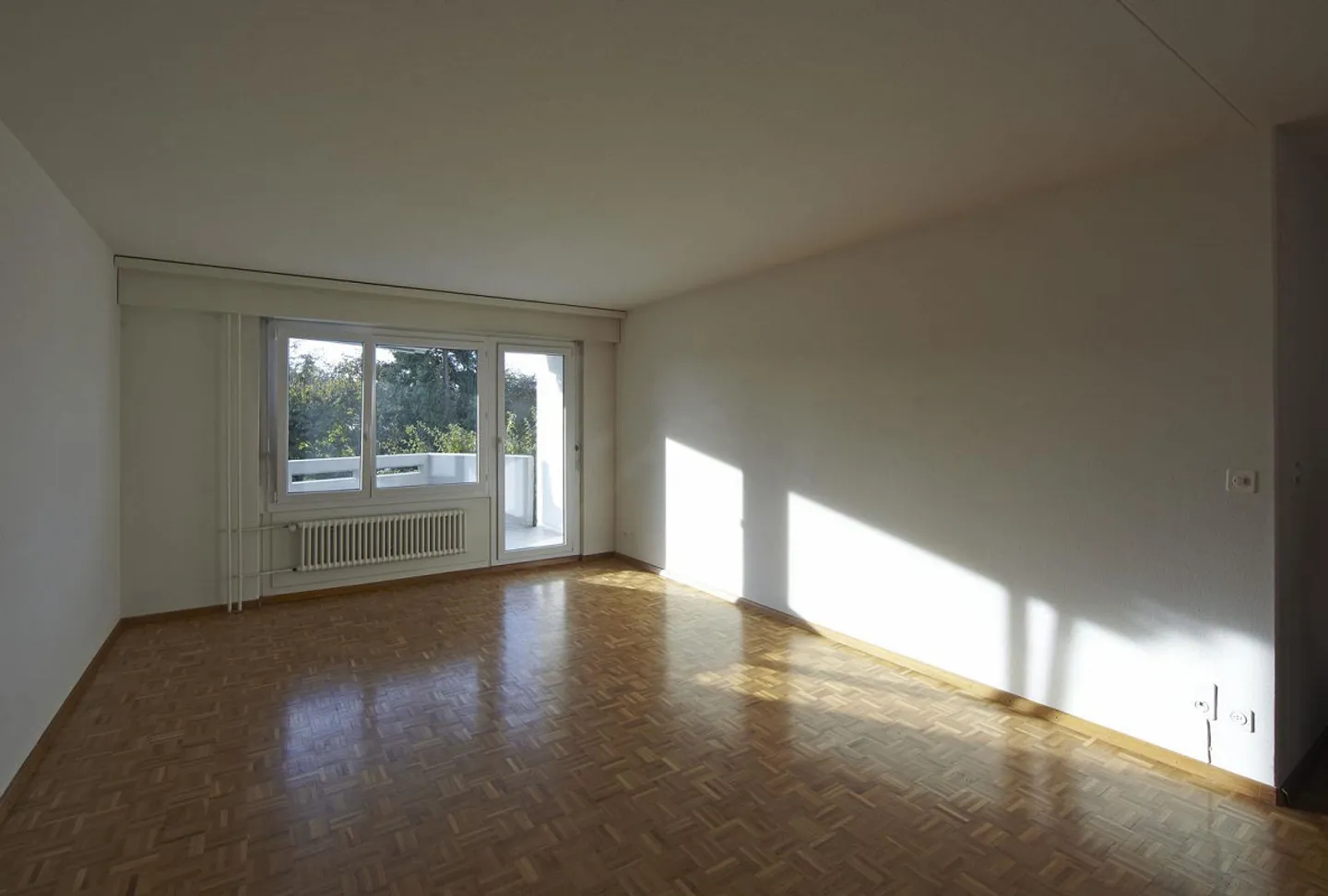 Geräumige Wohnung mit Balkon - Foto 3 von 9