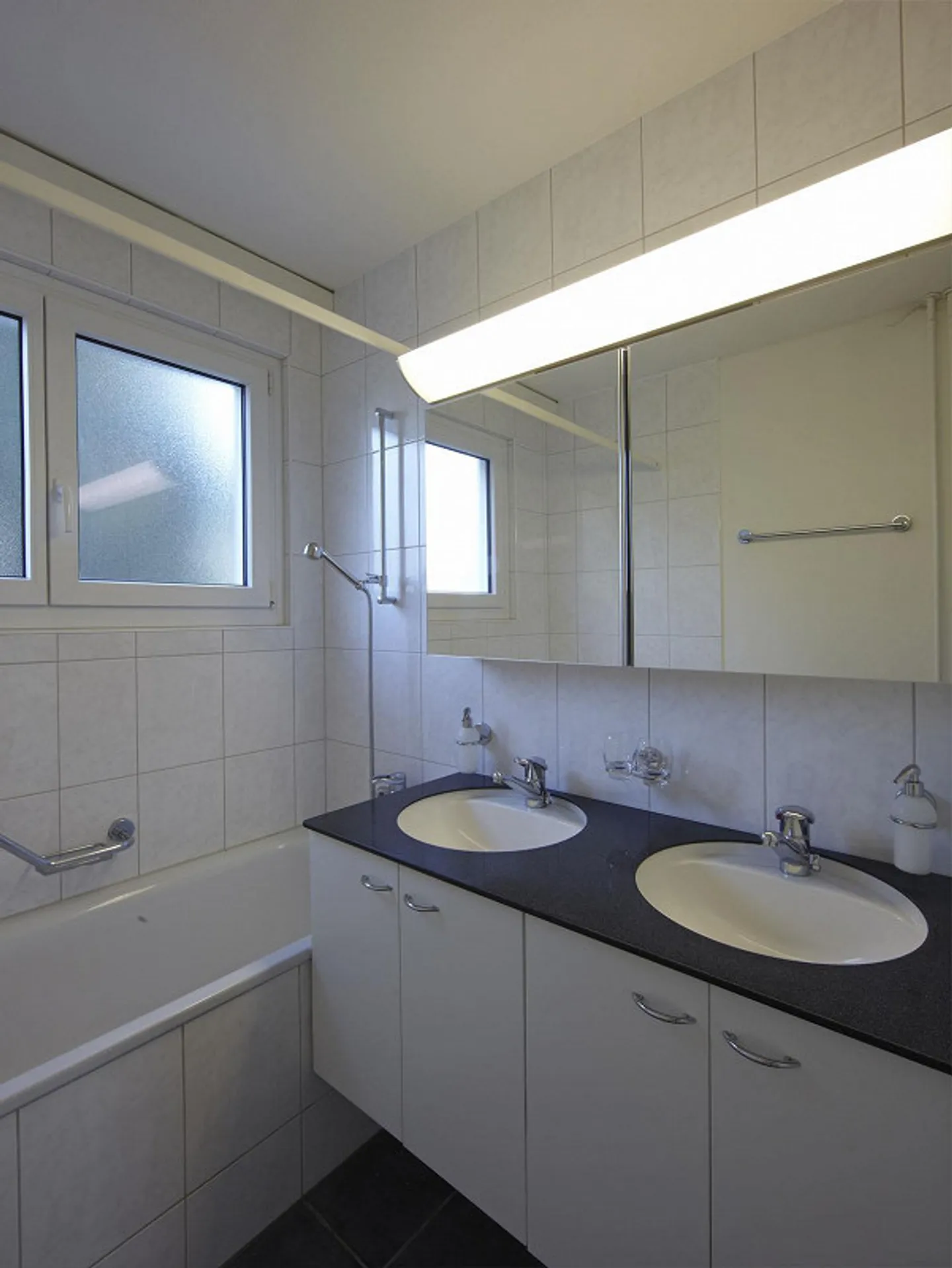 Geräumige Wohnung mit Balkon - Foto 5 von 9