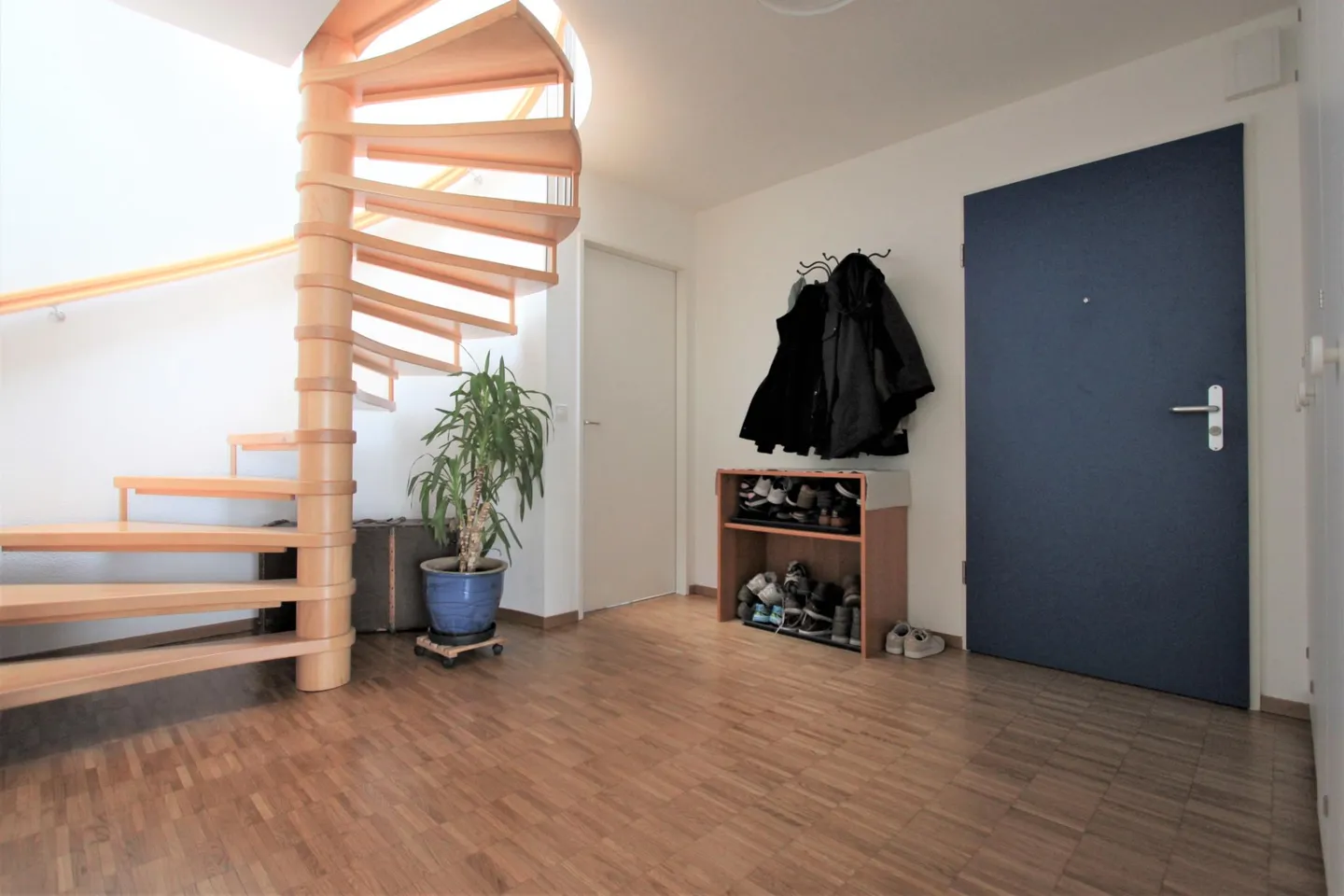 Charmante 5.5 Zimmer Wohnung - Foto 1 von 9
