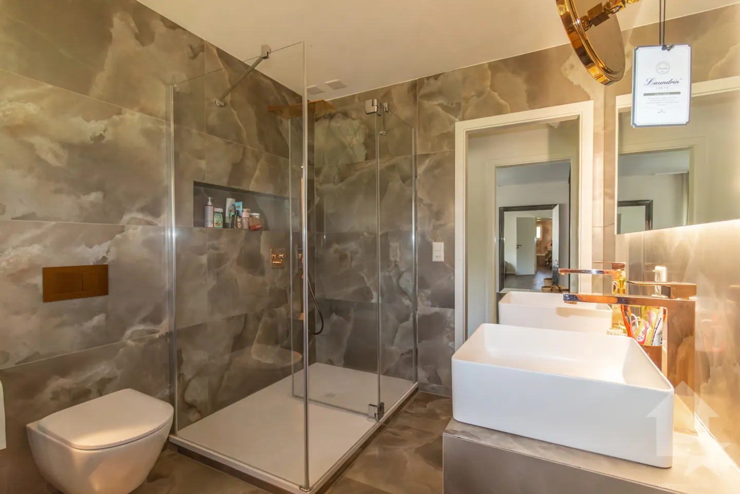 Magnificent 6.5-room villa renovated with studio and large garden - Photo 15 of 30