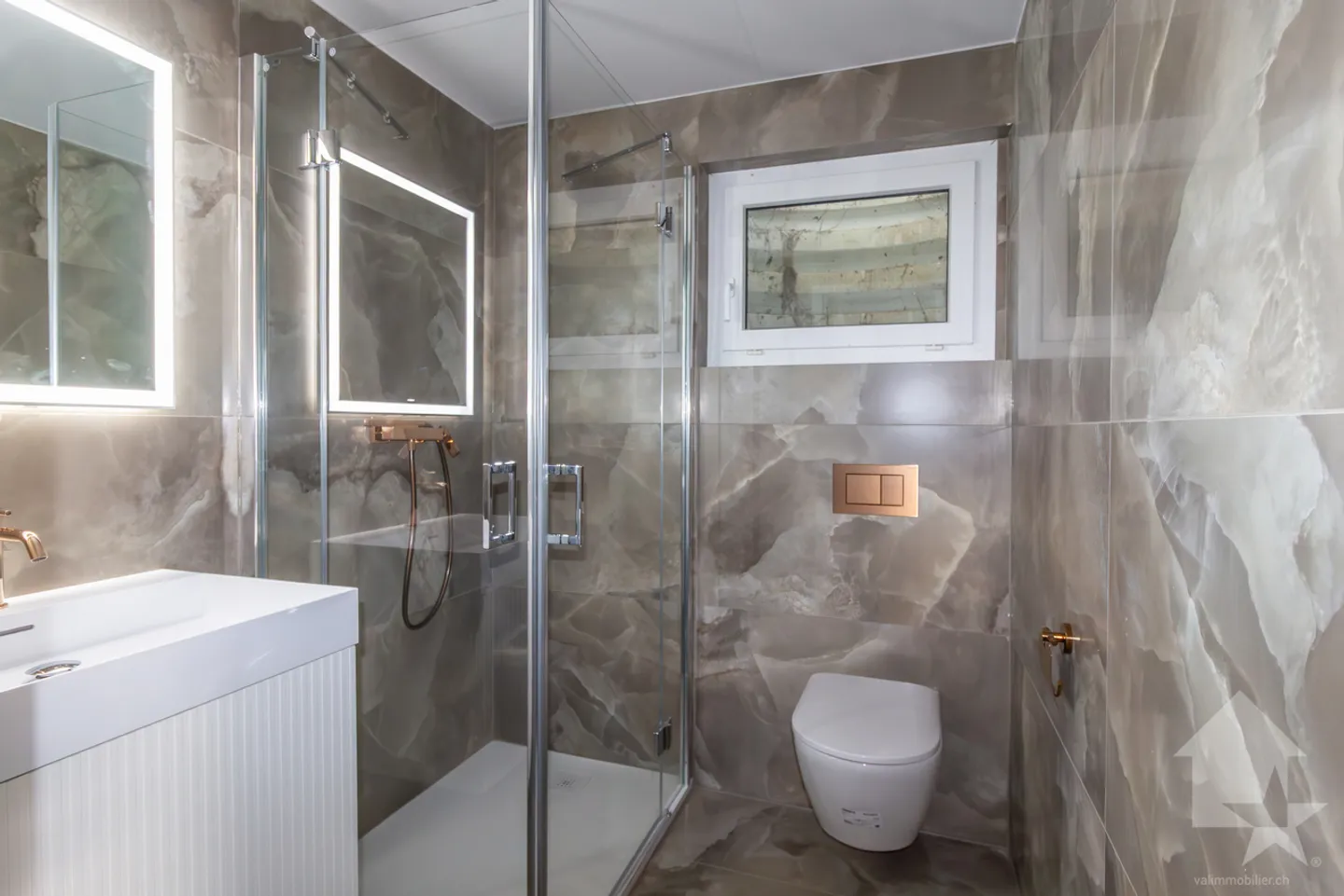 Magnificent 6.5-room villa renovated with studio and large garden - Photo 27 of 30