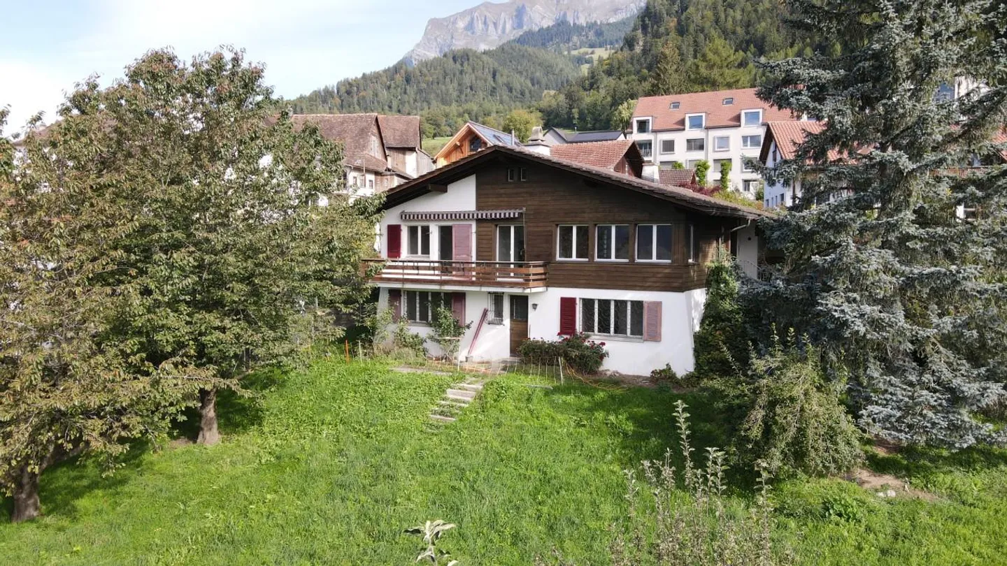 Maison individuelle avec grand jardin et vue panoramique - disponible à la location limitée - Photo 2 sur 10