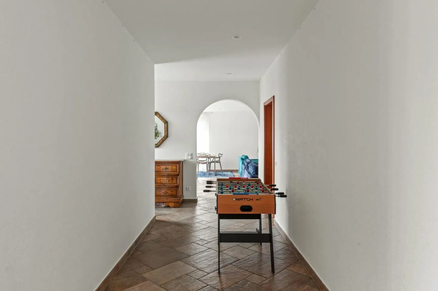 Exclusive Villa in a privileged position - Photo 6 of 16