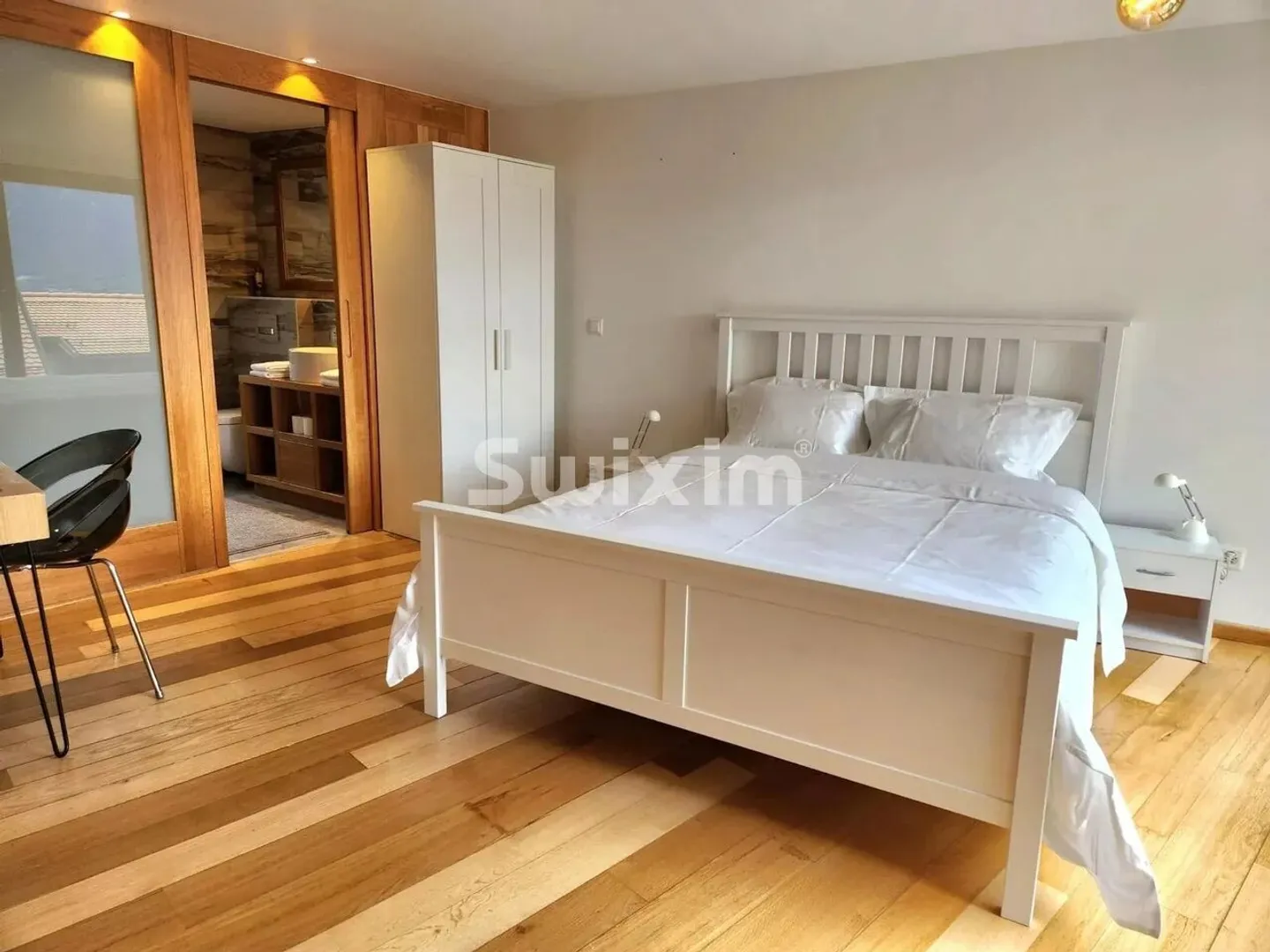 Triplex Charmant avec Vue sur le Lac - Photo 4 sur 6