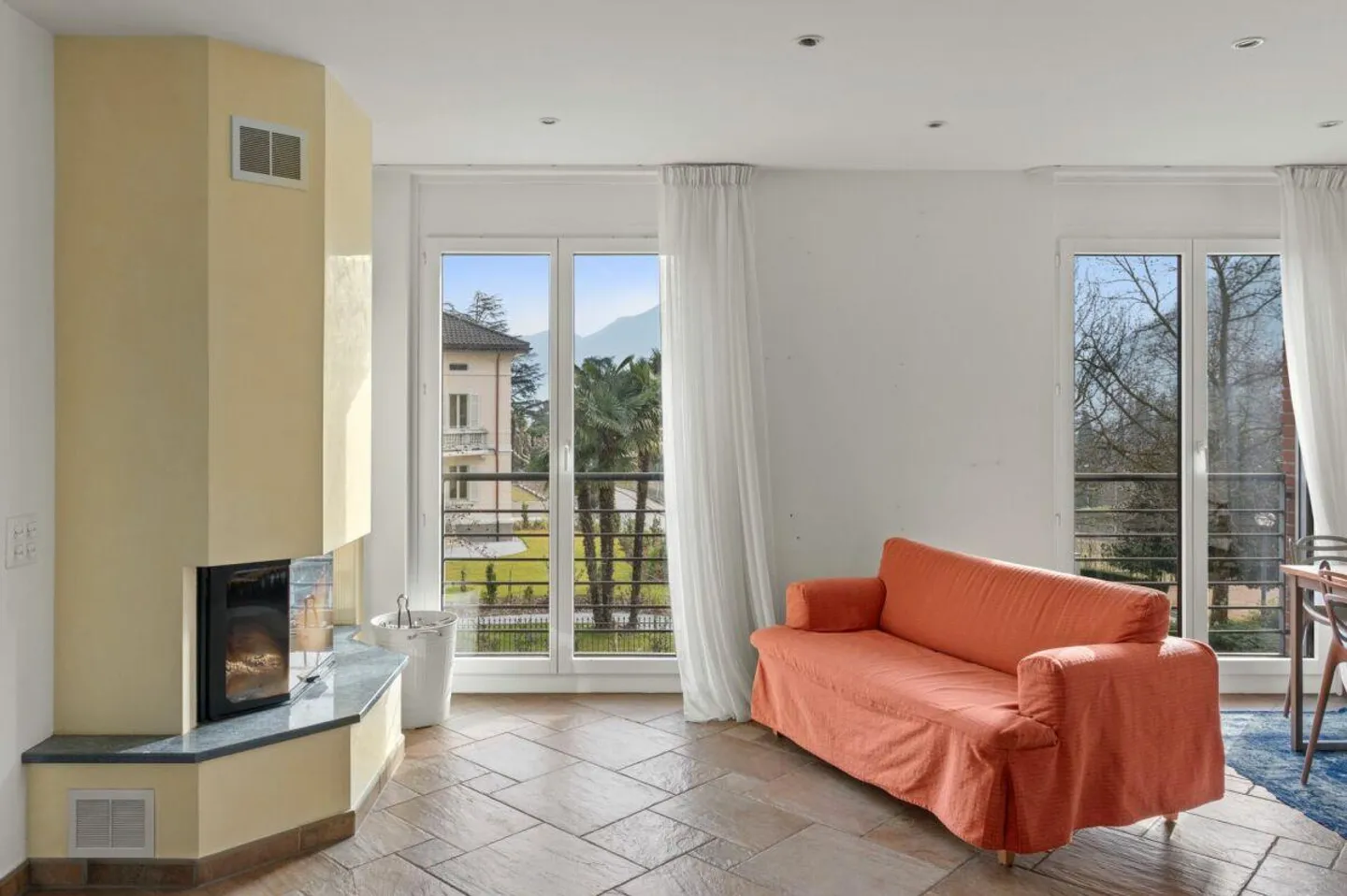 Exclusive Villa in a privileged position - Photo 10 of 16