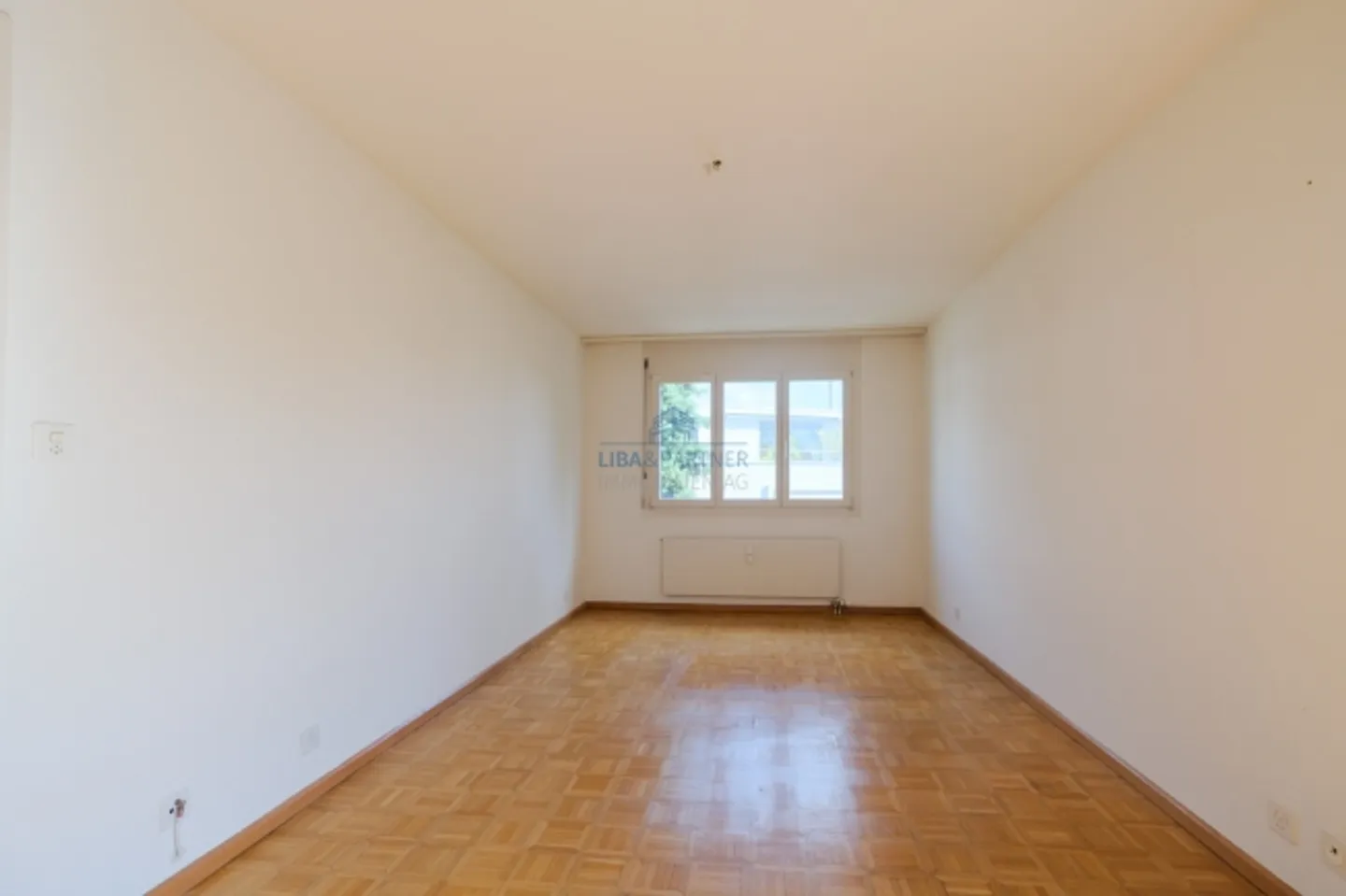 Appartement charmant et lumineux de 4,5 pièces avec un agencement polyvalent à Binningen - Photo 6 sur 10