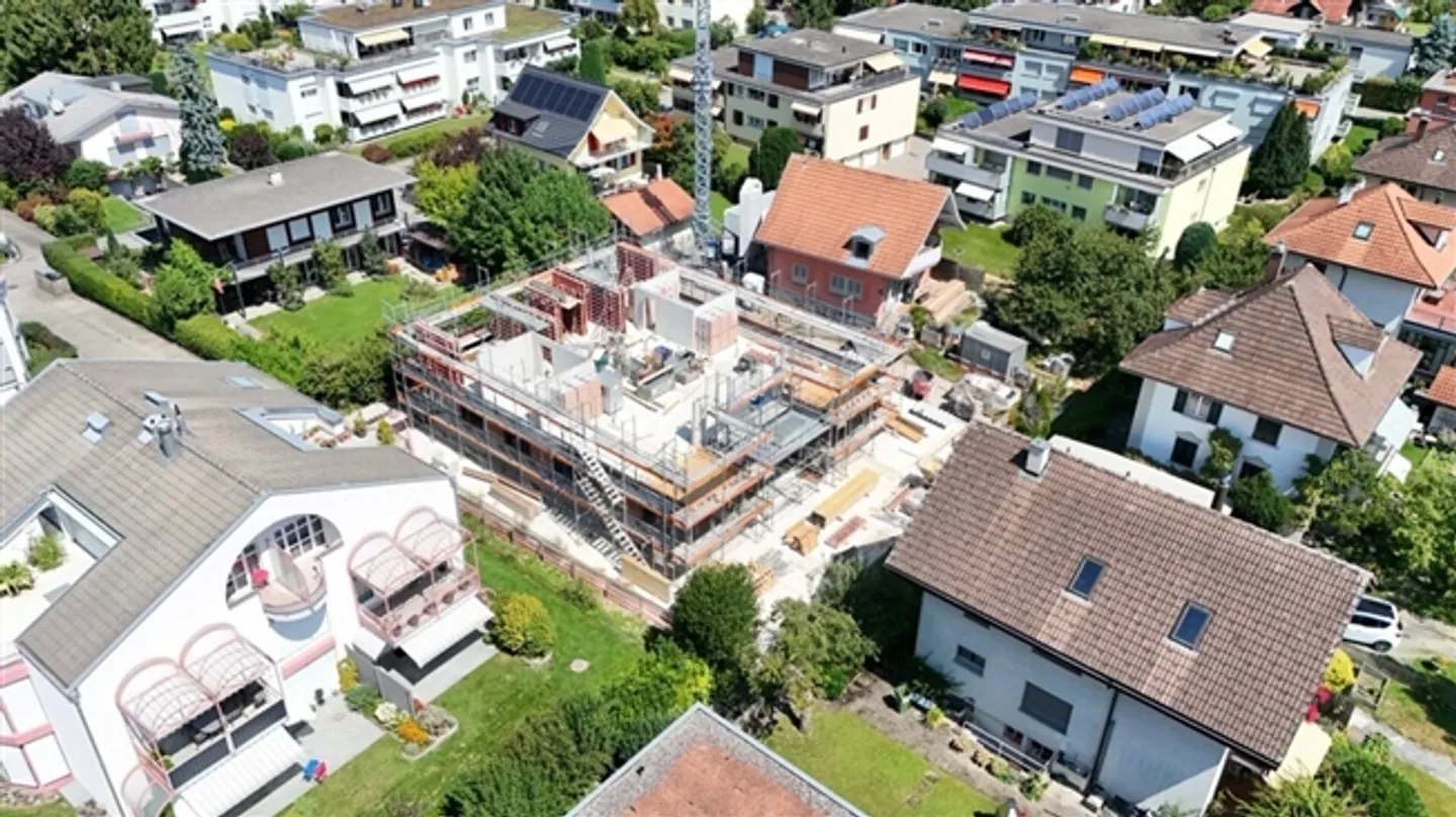 Gioiello di nuova costruzione al Postgässli: 3,5 stanze al piano terra con giardino n. 2 - Foto 3 di 13