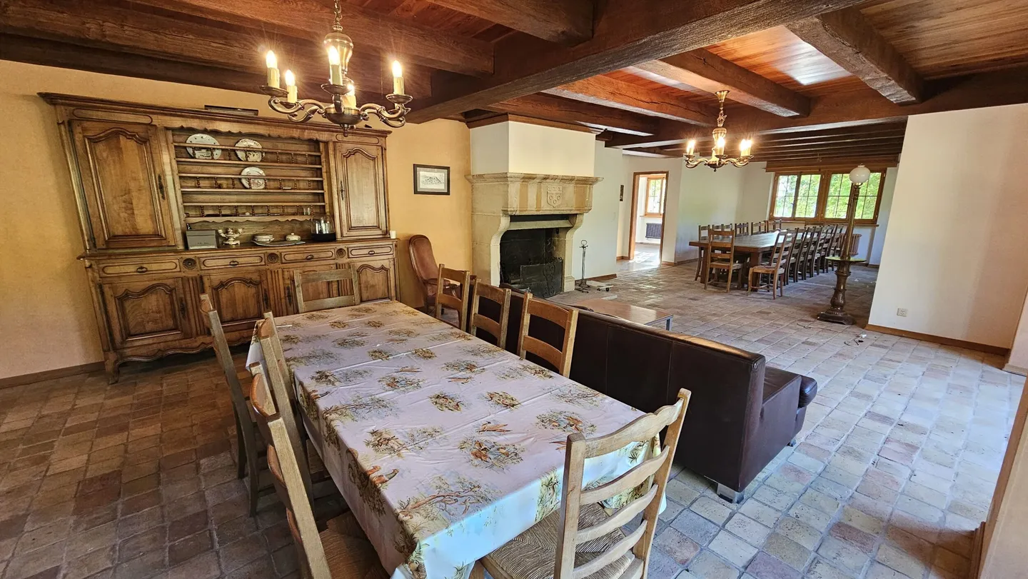 Elegantes Herrenhaus in Asuel - Foto 13 von 13