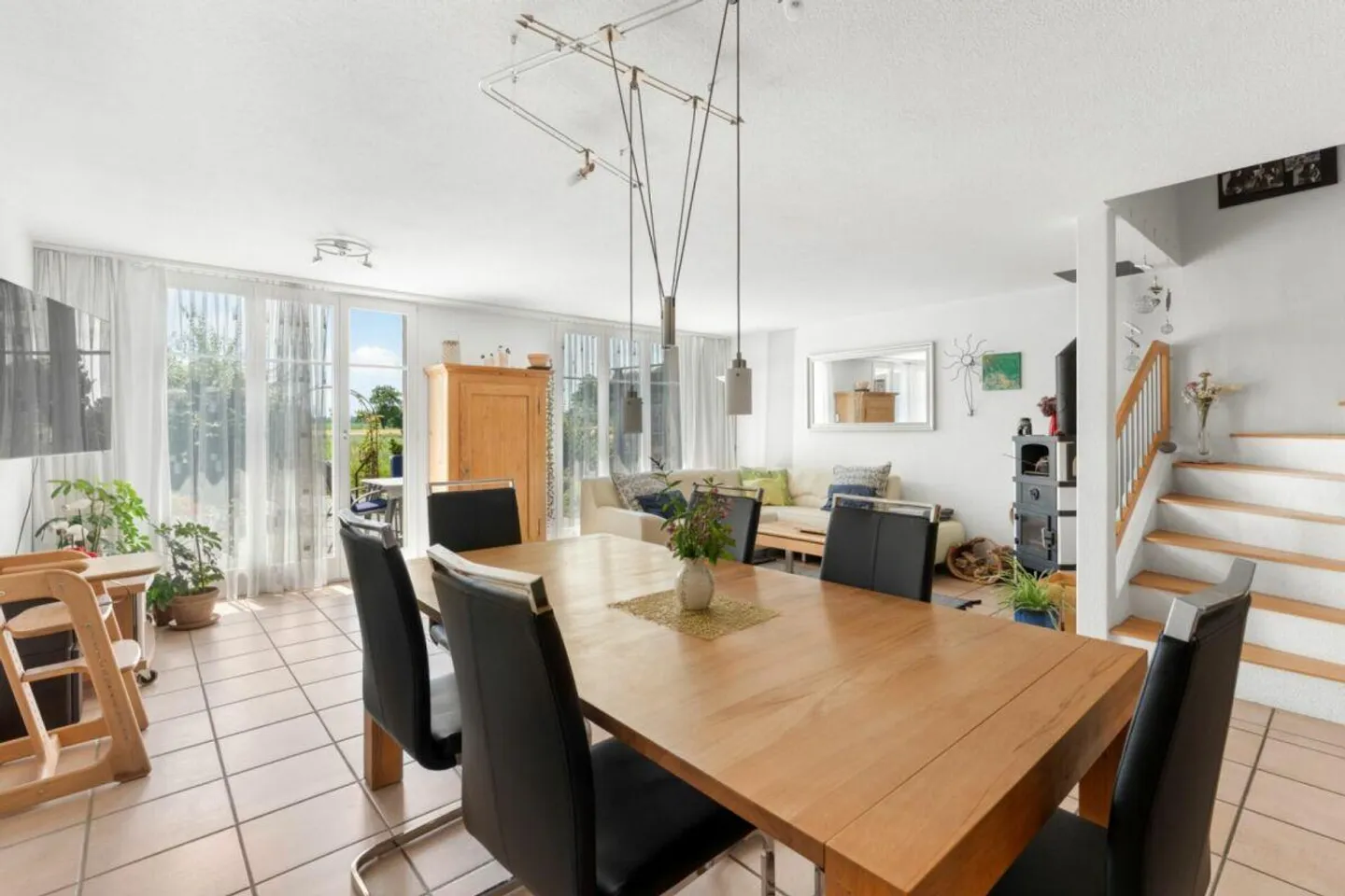 Spacious & Charming House for Your Family - Photo 3 of 20