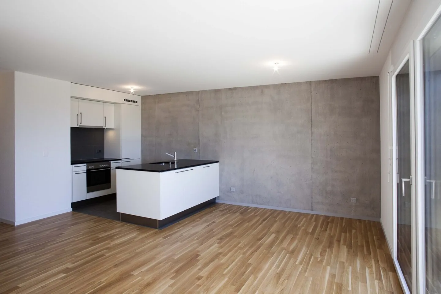 Appartement Moderne avec Balcon - Photo 3 sur 6