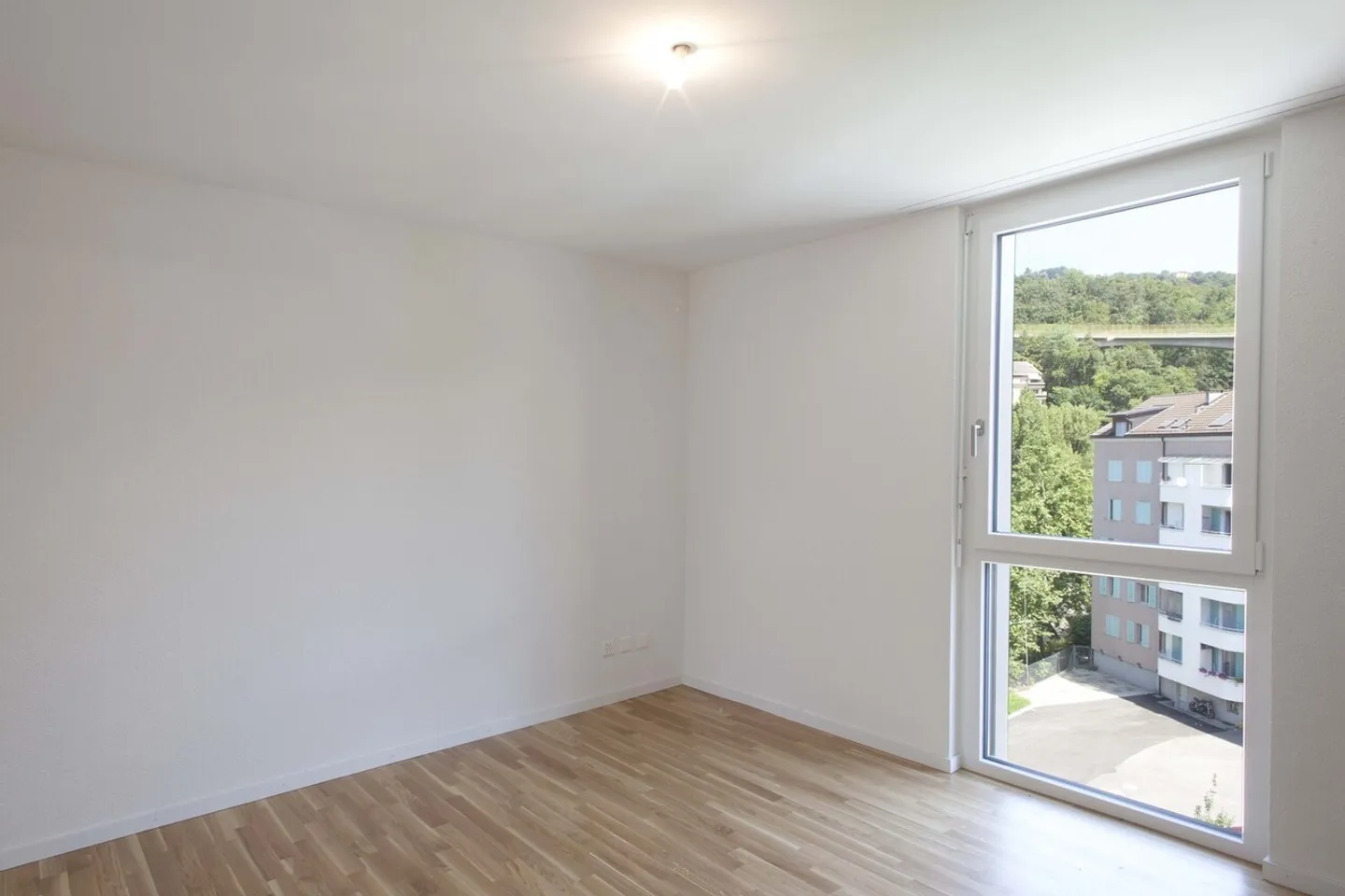 Appartement Moderne avec Balcon - Photo 5 sur 6