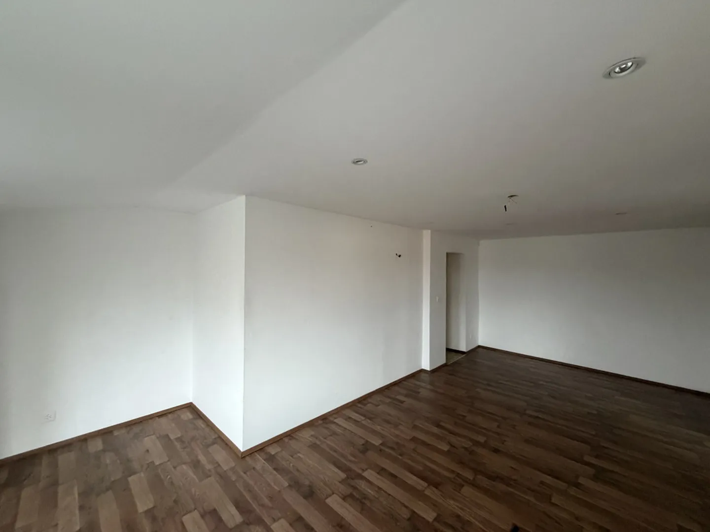 Ein geräumiges Wohnzimmer und eine Terrasse - Foto 9 von 12