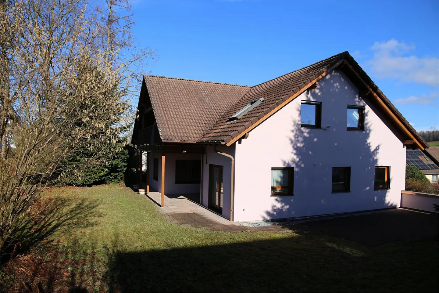 Spacious Single-Family Home in a Very Quiet Neighborhood Near Train Station - Photo 6 of 14