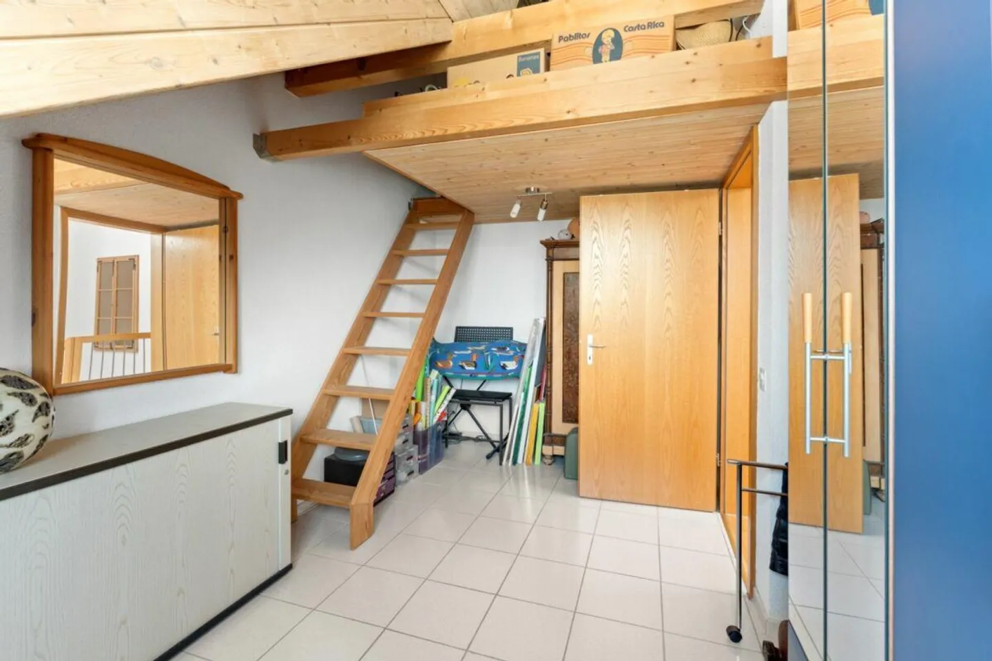 Spacious & Charming House for Your Family - Photo 17 of 20