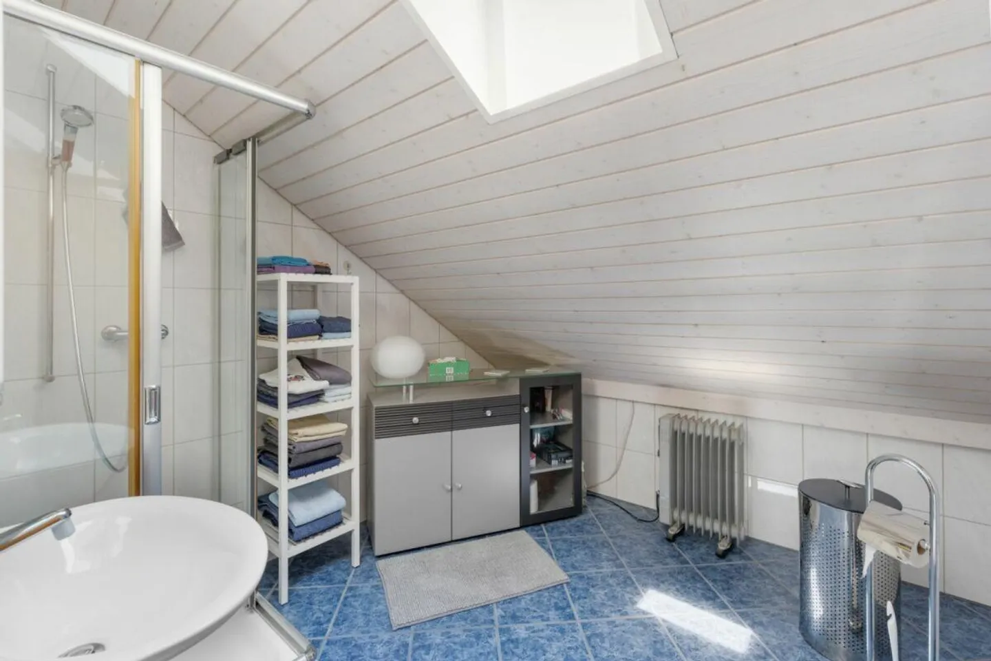 Spacious & Charming House for Your Family - Photo 19 of 20