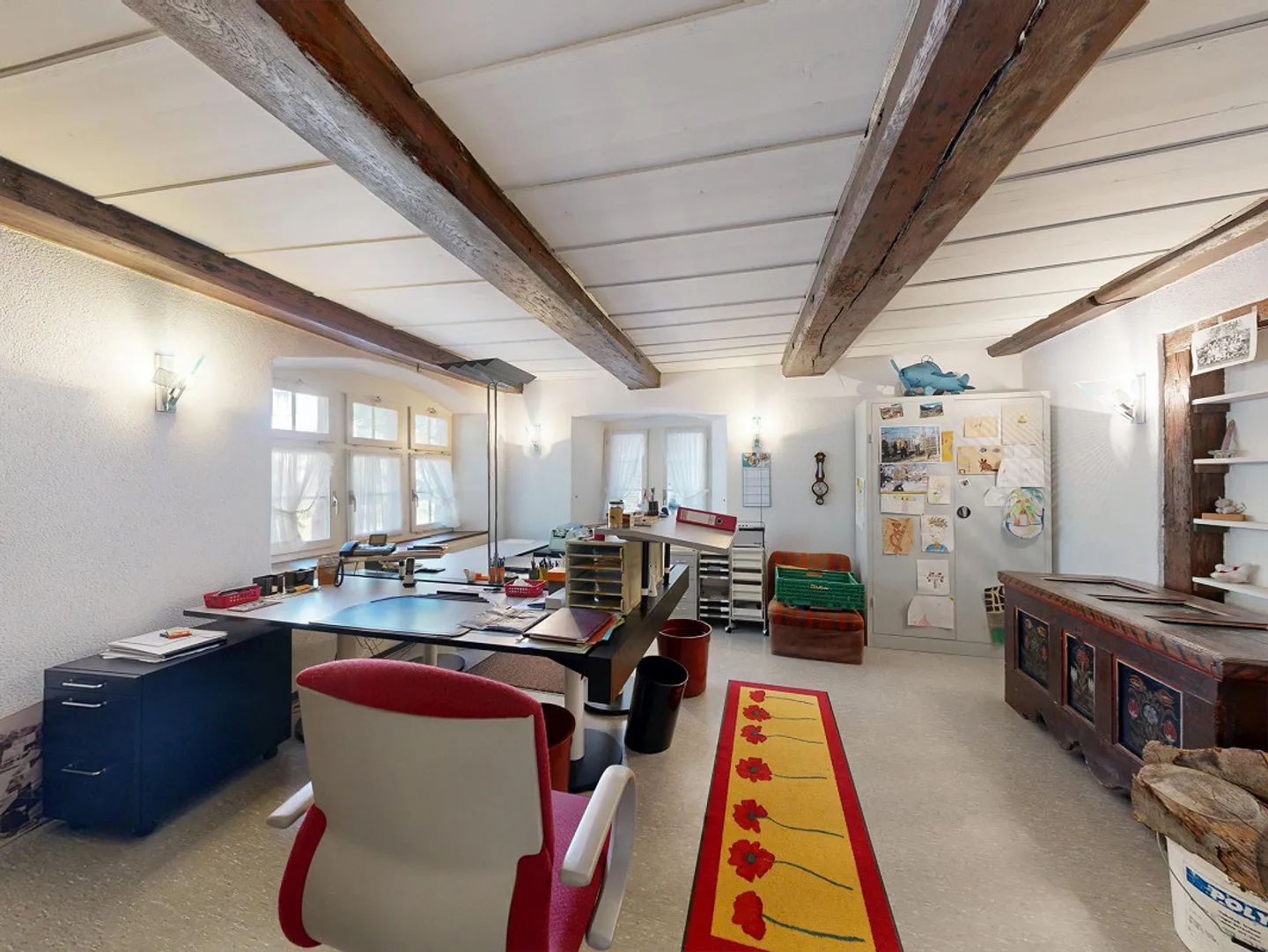 Charmante maison multifamiliale avec des possibilités d'utilisation variées - Photo 2 sur 17