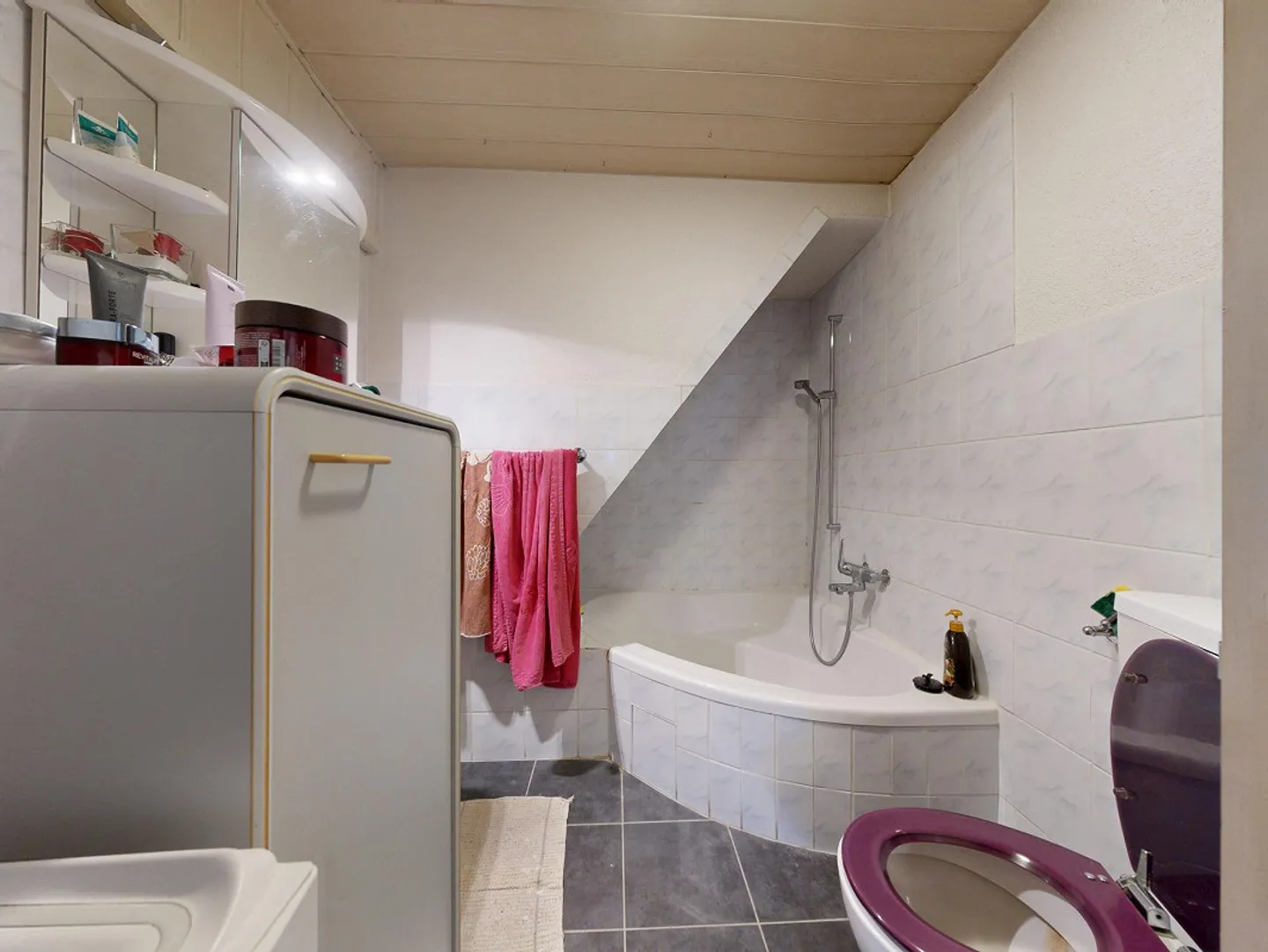 Charmante maison multifamiliale avec des possibilités d'utilisation variées - Photo 8 sur 17