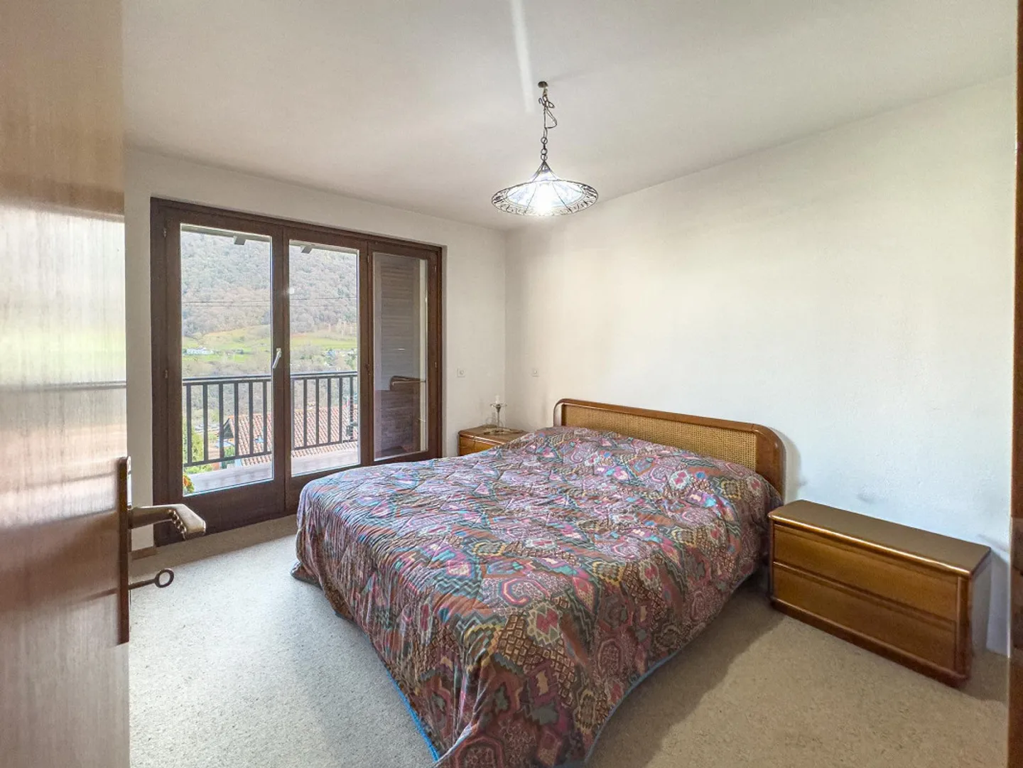 Two-family house with garden in Arogno for sale - Photo 3 of 9
