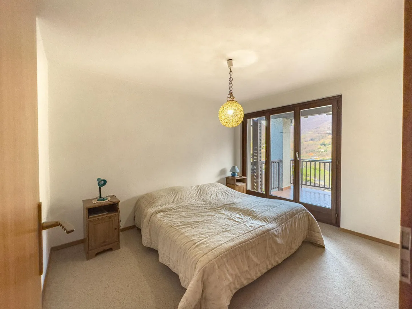 Two-family house with garden in Arogno for sale - Photo 4 of 9