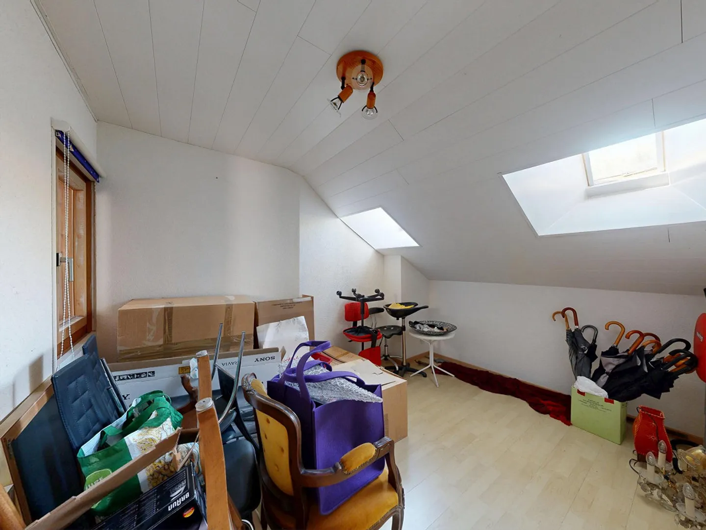 Charmante maison multifamiliale avec des possibilités d'utilisation variées - Photo 13 sur 17