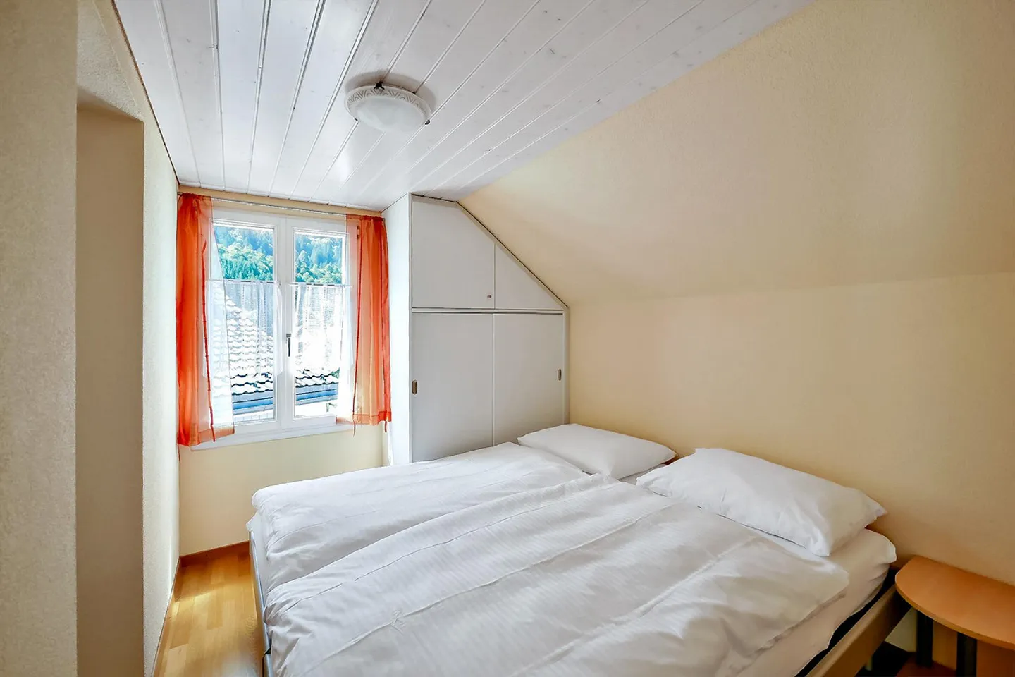 Meublé - Appartement sous les toits à Engelberg - Photo 5 sur 8