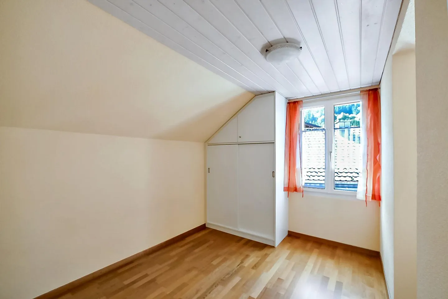 Meublé - Appartement sous les toits à Engelberg - Photo 6 sur 8