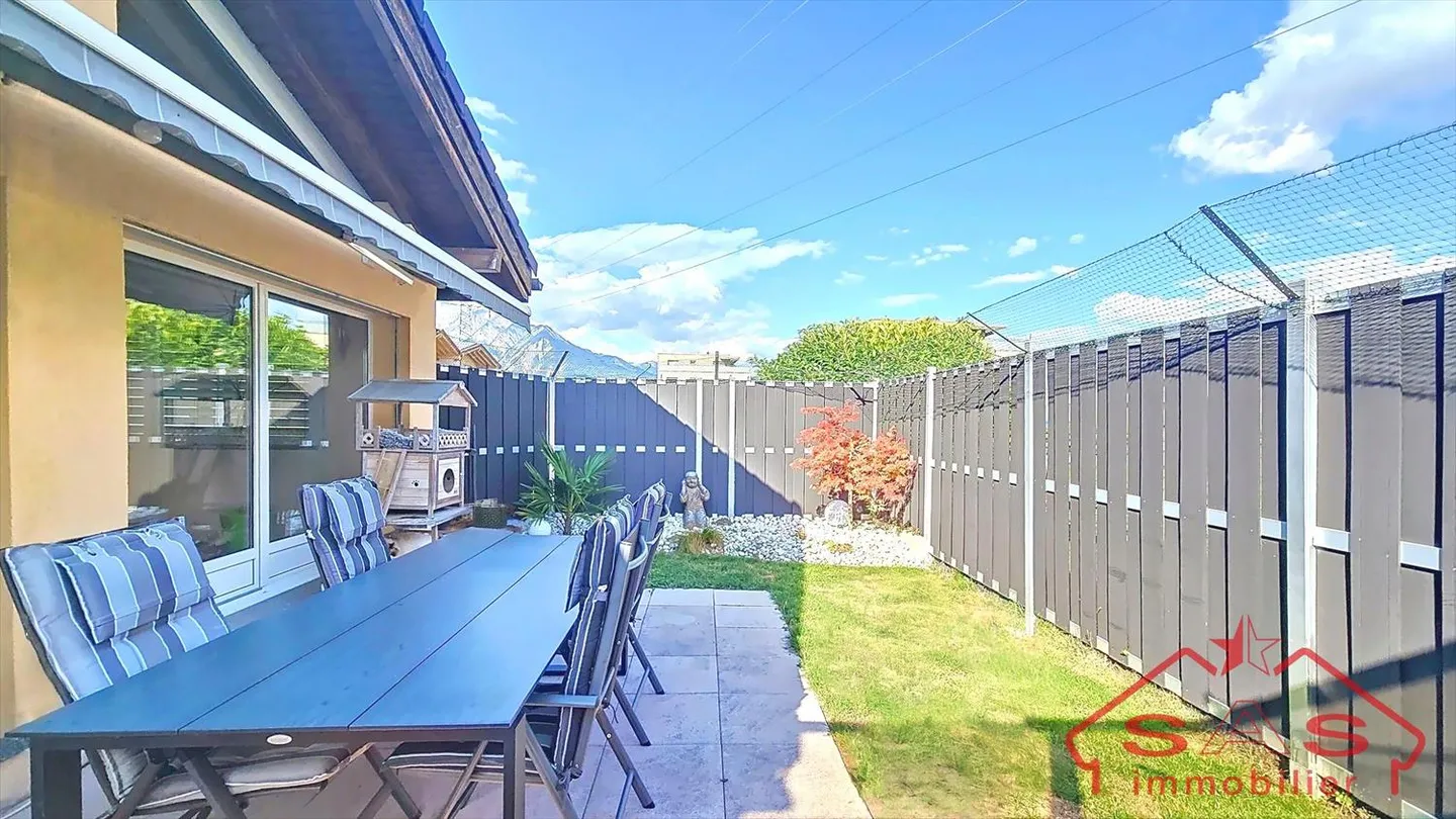 Villa 7 Zimmer - Foto 1 von 13