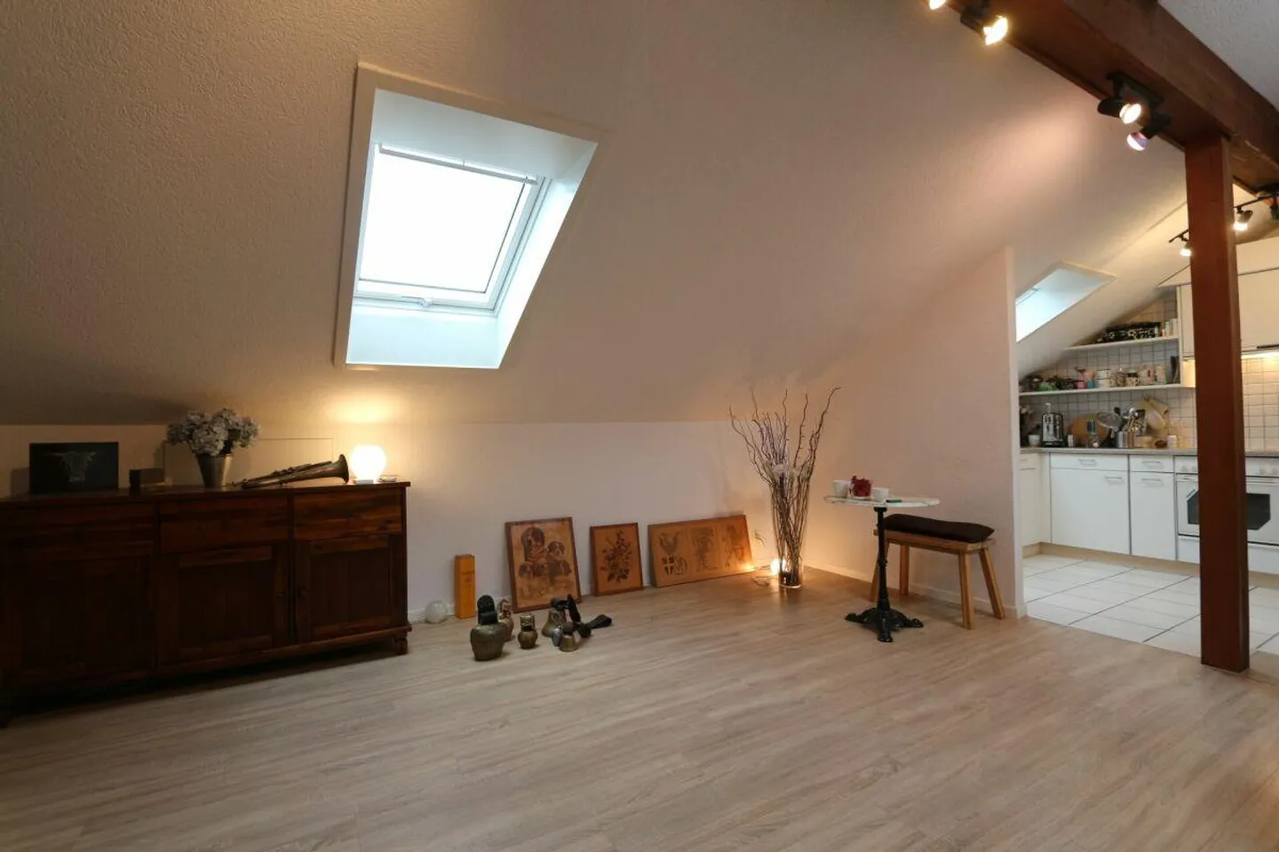 Appartement sous les combles attrayant à Muttenz - Photo 3 sur 7