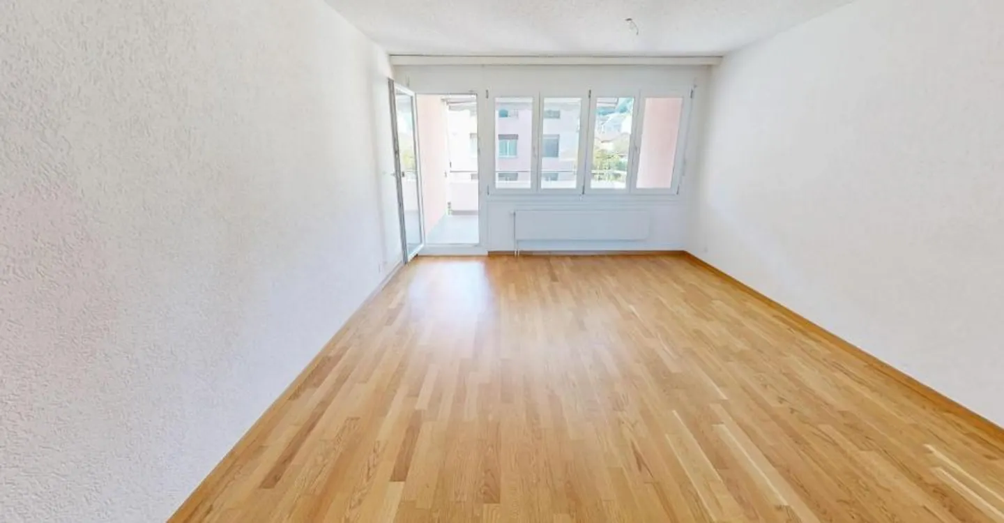 Renovated 4.5 Room Apartment in Altstätten - Photo 4 of 9