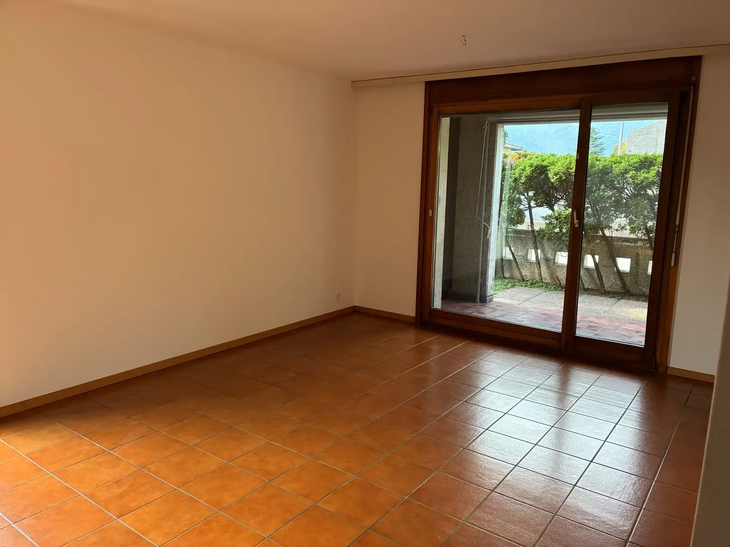 PONTE CAPRIASCA - À LOUER APPARTEMENT DE 2.5 PIÈCES - Photo 3 sur 7