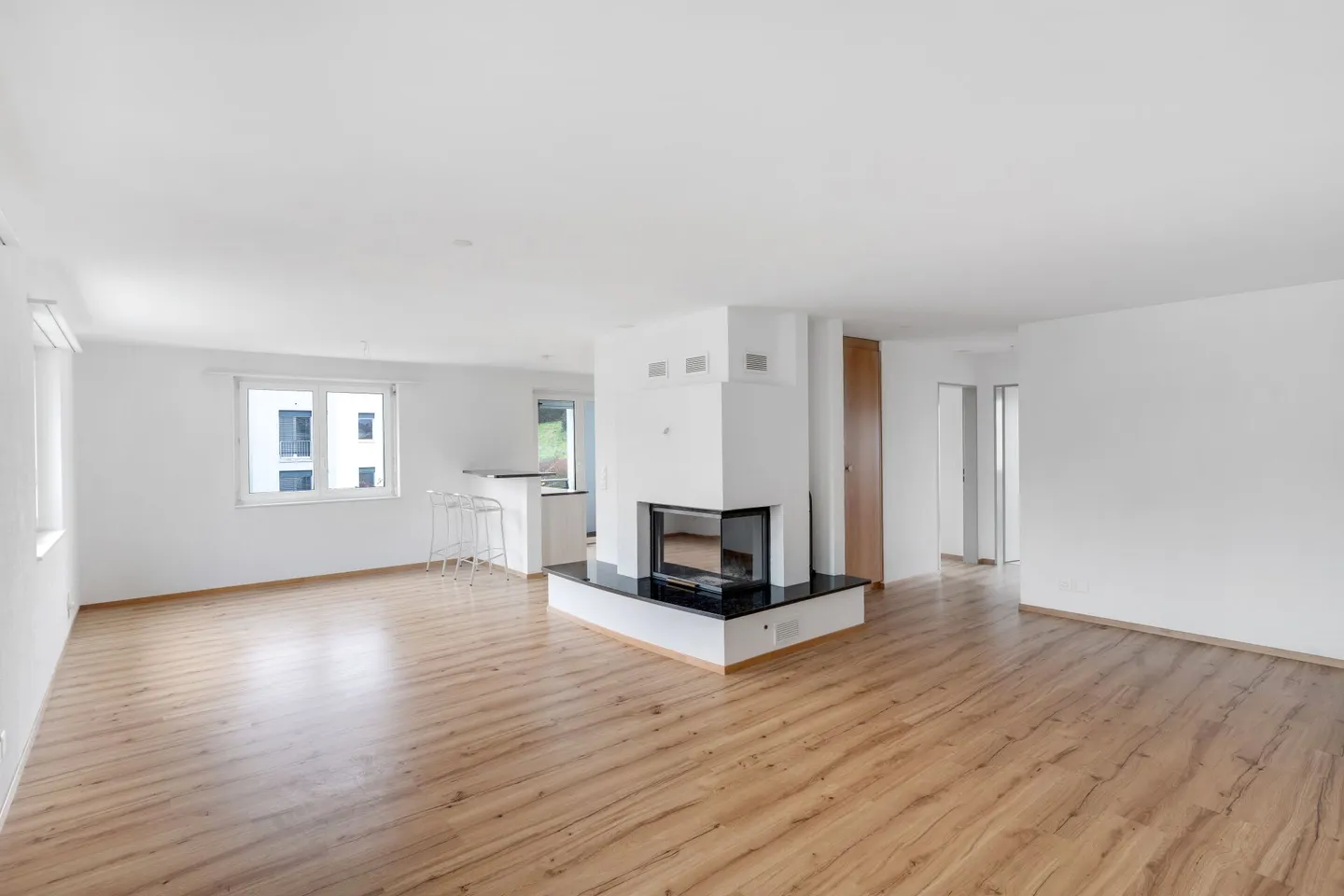 Living and Working in One Place - Photo 4 of 13