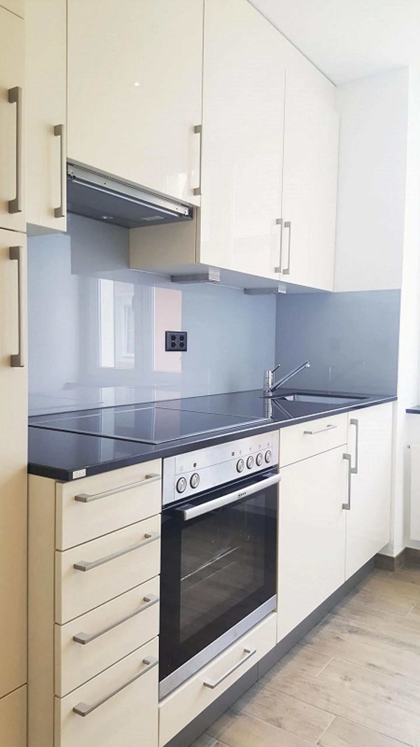 Appartement moderne 1.5 pièces incluant l'électricité - Photo 4 sur 9