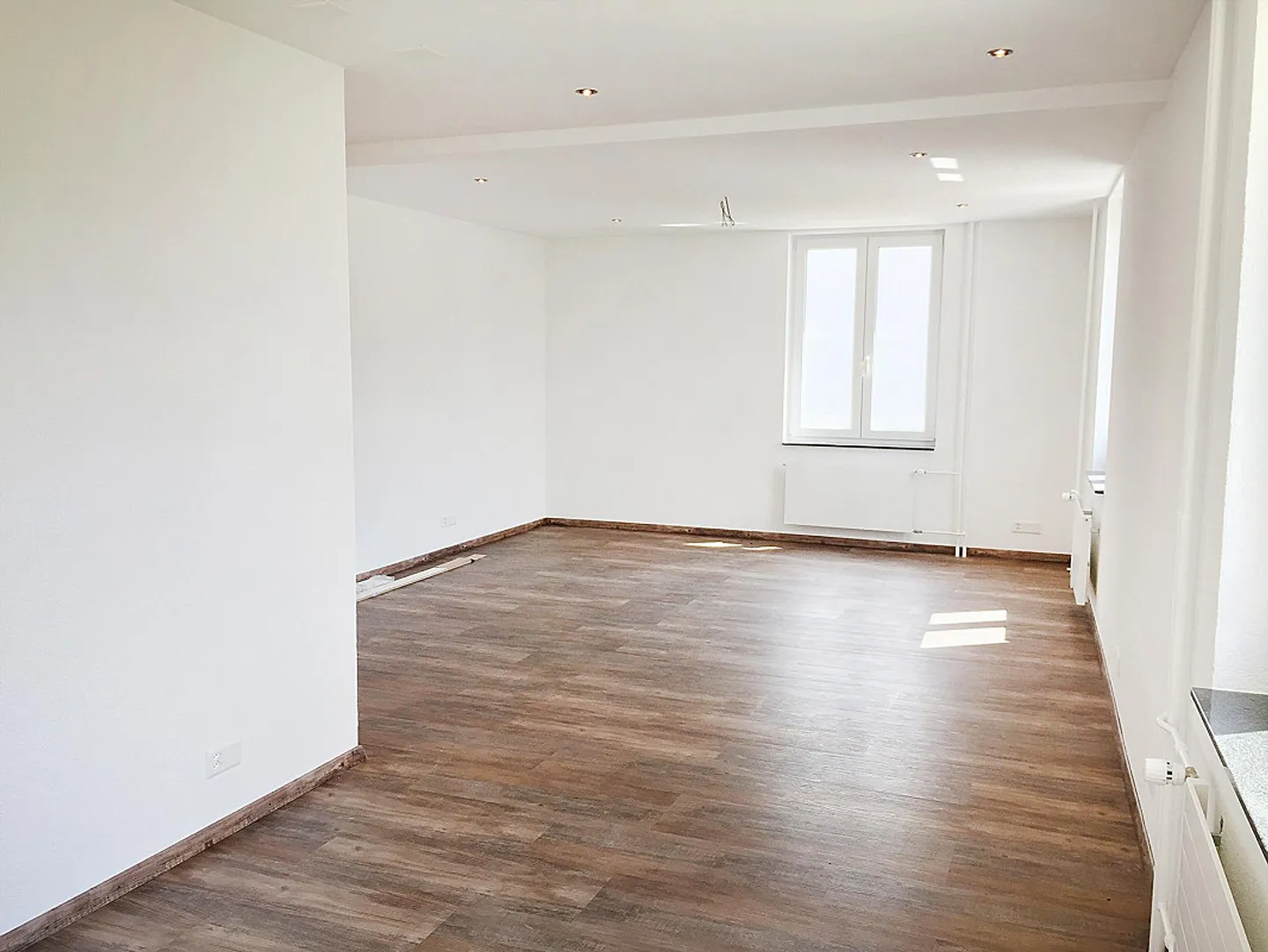 Appartement moderne 1.5 pièces incluant l'électricité - Photo 3 sur 9