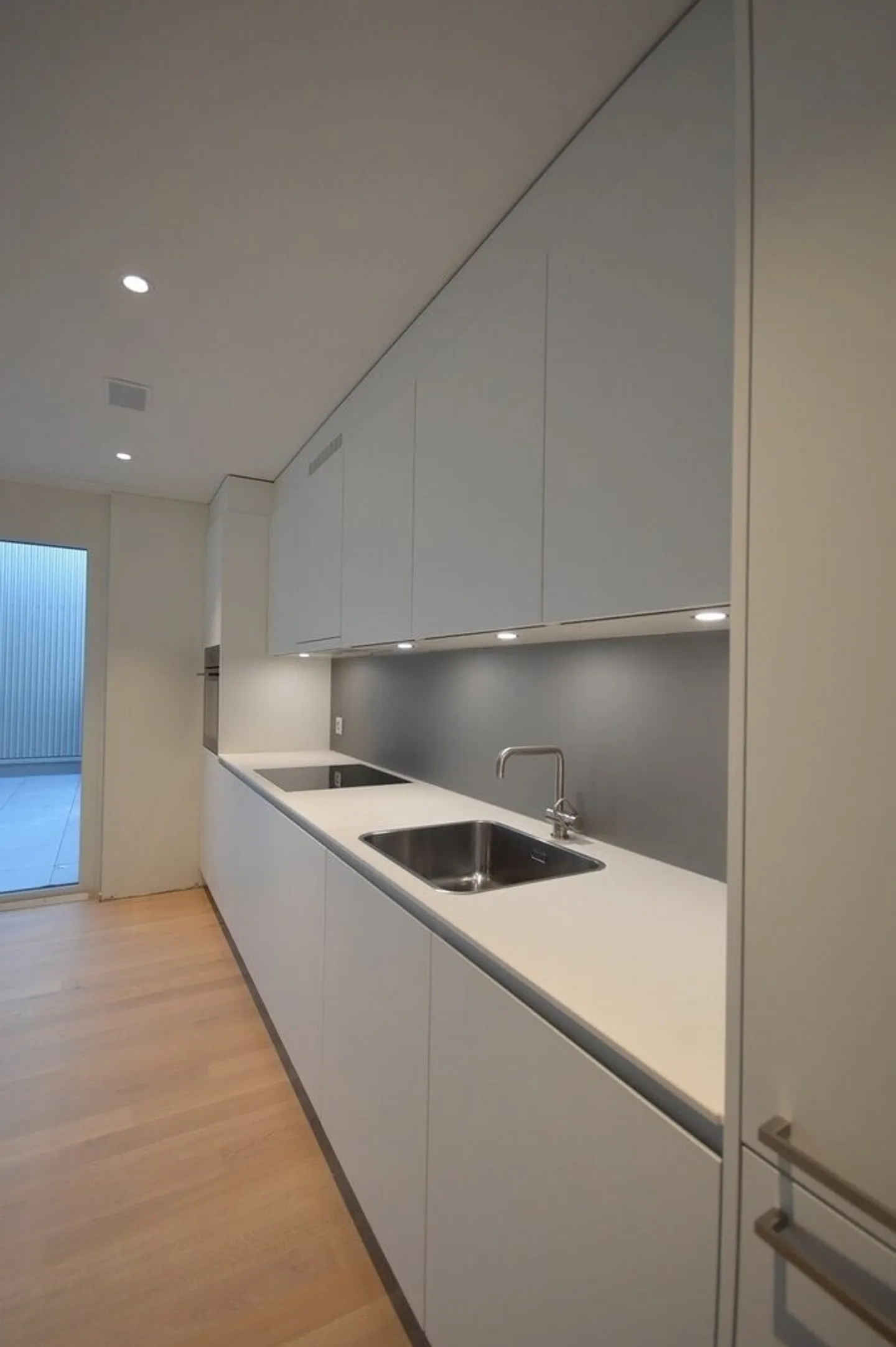 We are looking for you - Photo 3 of 9