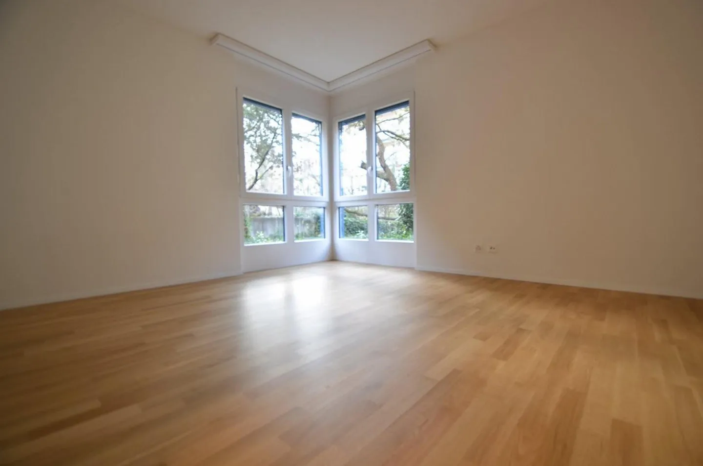 3.5-room apartment near Rosengarten with garden - Photo 4 of 8