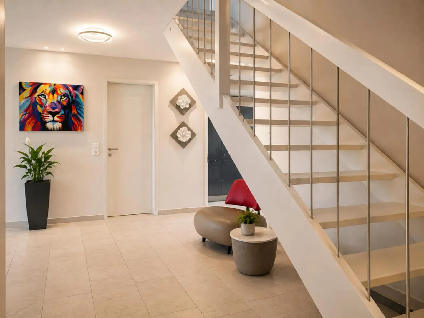 Exclusive Living Experience: Urban Maisonette with Private Wellness Area - Photo 7 of 14