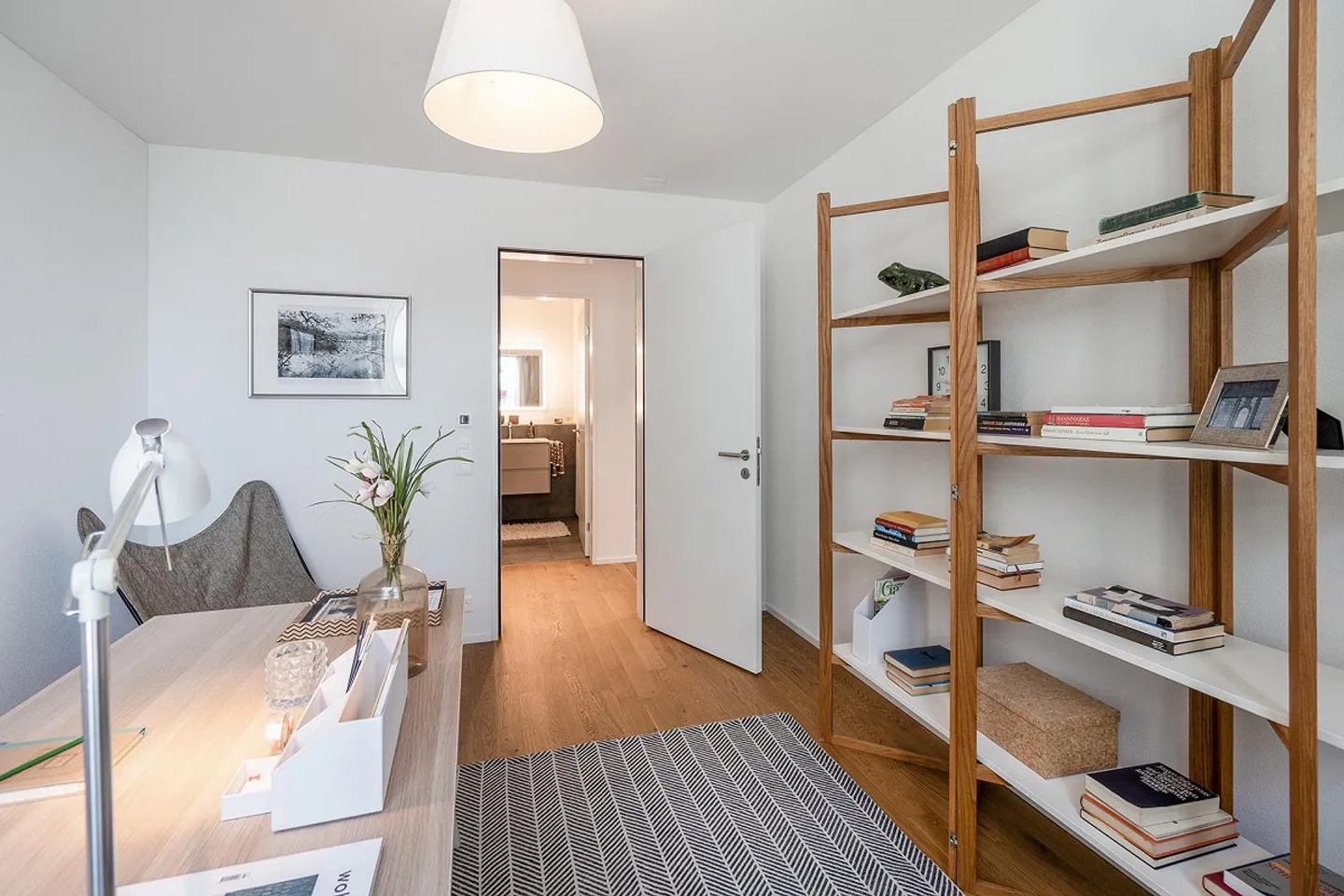 Charmante Erdgeschosswohnung mit exklusiver Gartenfläche zur Sondernutzun - Foto 4 von 13