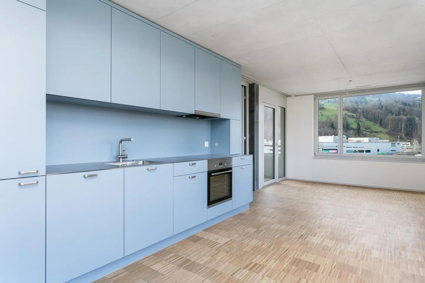 Vie urbaine avec d'excellentes connexions de transport - Photo 4 sur 10