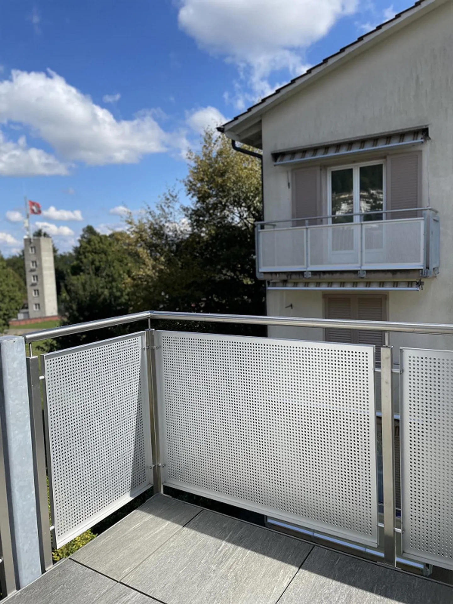 Bellissimo appartamento di 3,5 stanze in affitto in una posizione soleggiata e tranquilla - Foto 1 di 6